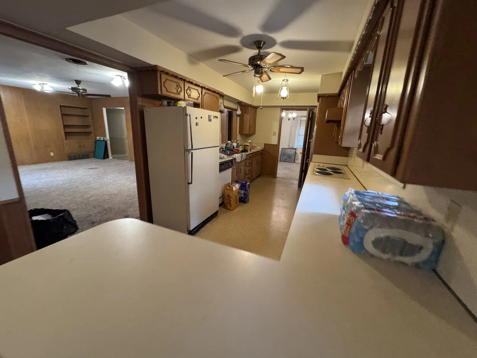 Single Family Residence For Sale in Dallas County , 806 Sharpshire Street, Grand Prairie, Texas 75050, 3 Bedroom, 2 Bathroom, 2 Garage spaces, 2,181 Sqft, built in 1962, mls#21372687, Real Estate Agent in Grand Prairie, Homes For Sale in Dallas county, Homes For Sale in Grand Prairie, Realtor in Grand Prairie Texas, Real Estate Brokerage Independent Realty Texas, Luminita Cordes Realtor