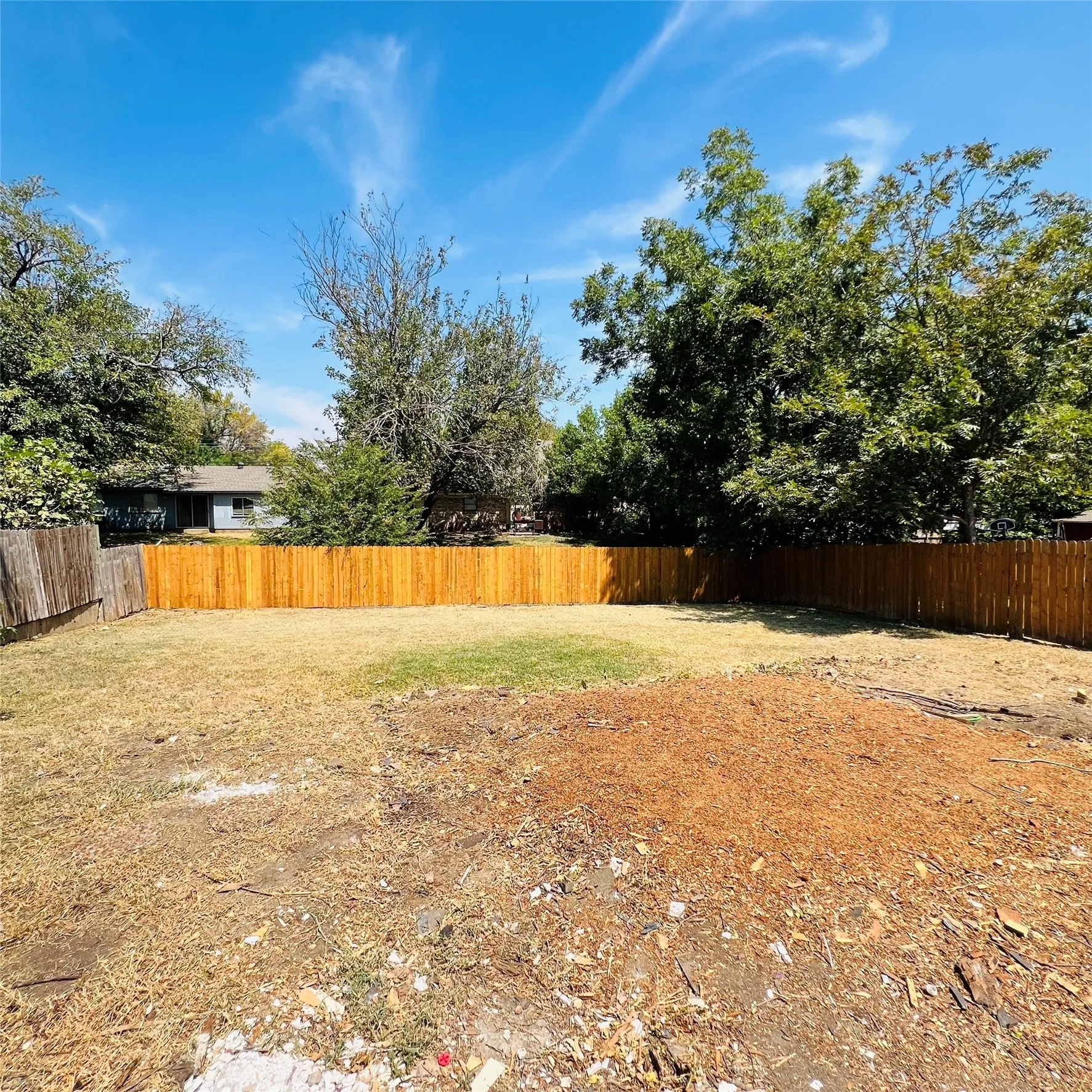 Single Family Residence For Rent in Dallas County , 327 E Center Street, Duncanville, Texas 75116, 3 Bedroom, 2 Bathroom, 1 Garage spaces, 1,408 Sqft, built in 1966, mls#21372696, Real Estate Agent in Duncanville, Homes For Rent in Dallas county, Homes For Rent in Duncanville, Realtor in Duncanville Texas, Real Estate Brokerage Independent Realty Texas, Luminita Cordes Realtor