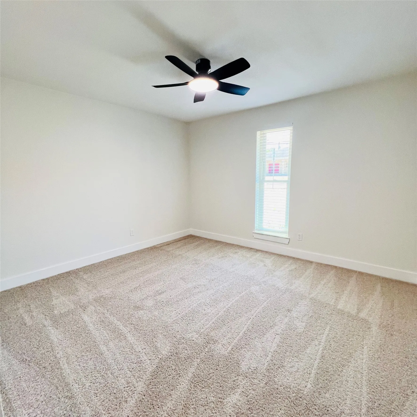 Single Family Residence For Rent in Dallas County , 327 E Center Street, Duncanville, Texas 75116, 3 Bedroom, 2 Bathroom, 1 Garage spaces, 1,408 Sqft, built in 1966, mls#21372696, Real Estate Agent in Duncanville, Homes For Rent in Dallas county, Homes For Rent in Duncanville, Realtor in Duncanville Texas, Real Estate Brokerage Independent Realty Texas, Luminita Cordes Realtor