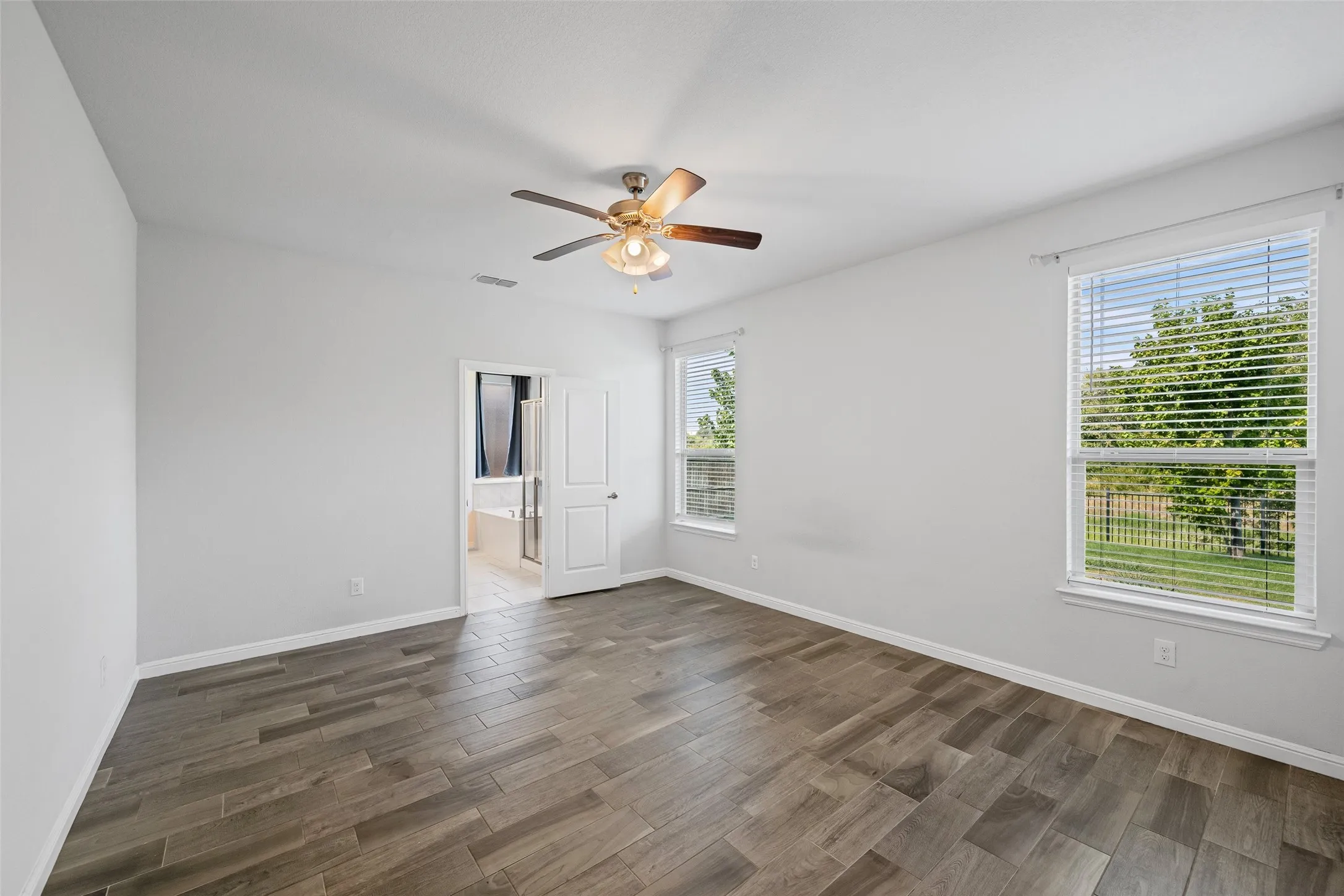 Single Family Residence For Rent in Denton County , 15852 Back Nine Road, Fort Worth, Texas 76177, 4 Bedroom, 2 Bathroom, 2 Garage spaces, 1,788 Sqft, built in 2018, mls#21372620, Real Estate Agent in Fort Worth, Homes For Rent in Denton county, Homes For Rent in Fort Worth, Realtor in Fort Worth Texas, Real Estate Brokerage Independent Realty Texas, Luminita Cordes Realtor