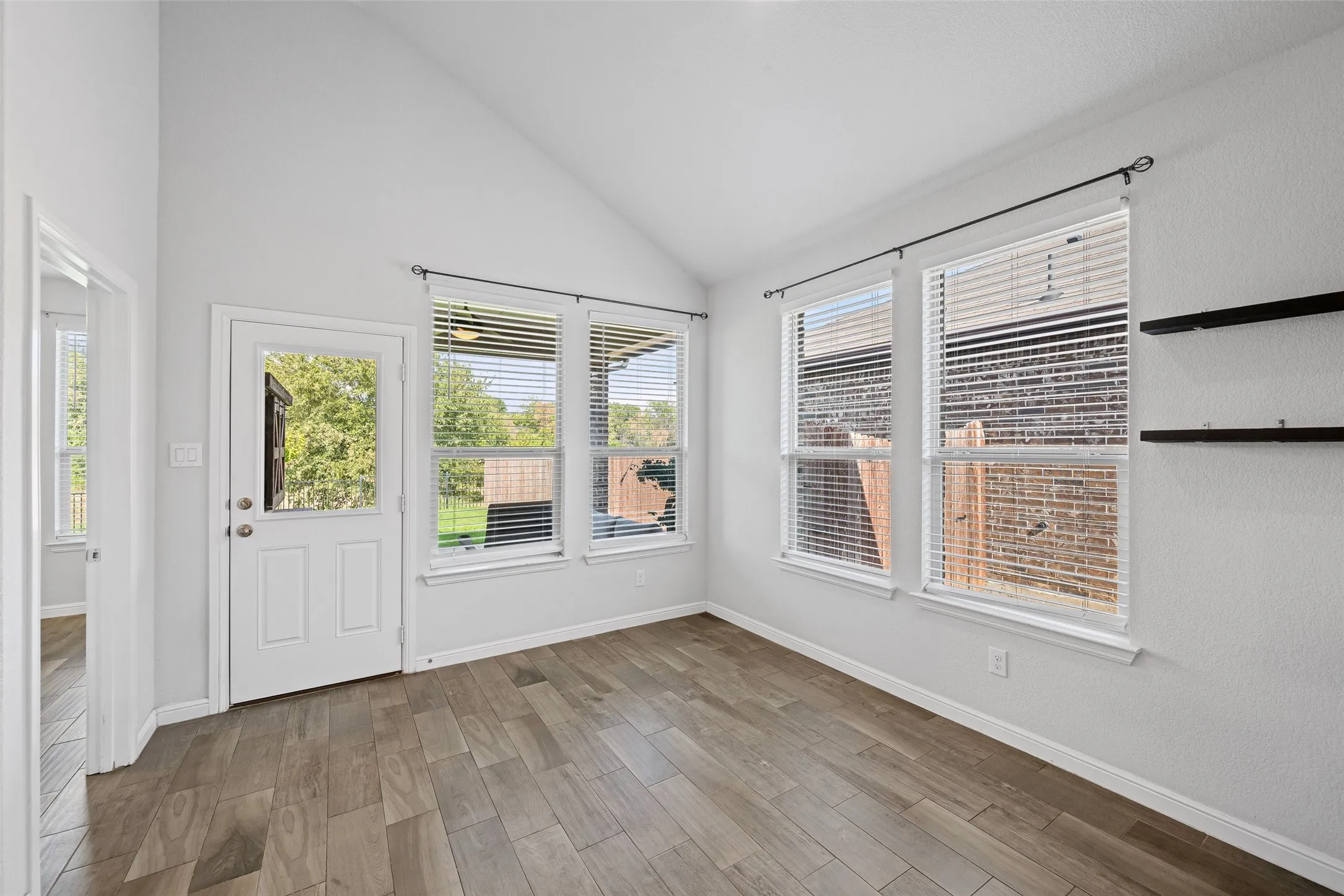 Single Family Residence For Rent in Denton County , 15852 Back Nine Road, Fort Worth, Texas 76177, 4 Bedroom, 2 Bathroom, 2 Garage spaces, 1,788 Sqft, built in 2018, mls#21372620, Real Estate Agent in Fort Worth, Homes For Rent in Denton county, Homes For Rent in Fort Worth, Realtor in Fort Worth Texas, Real Estate Brokerage Independent Realty Texas, Luminita Cordes Realtor