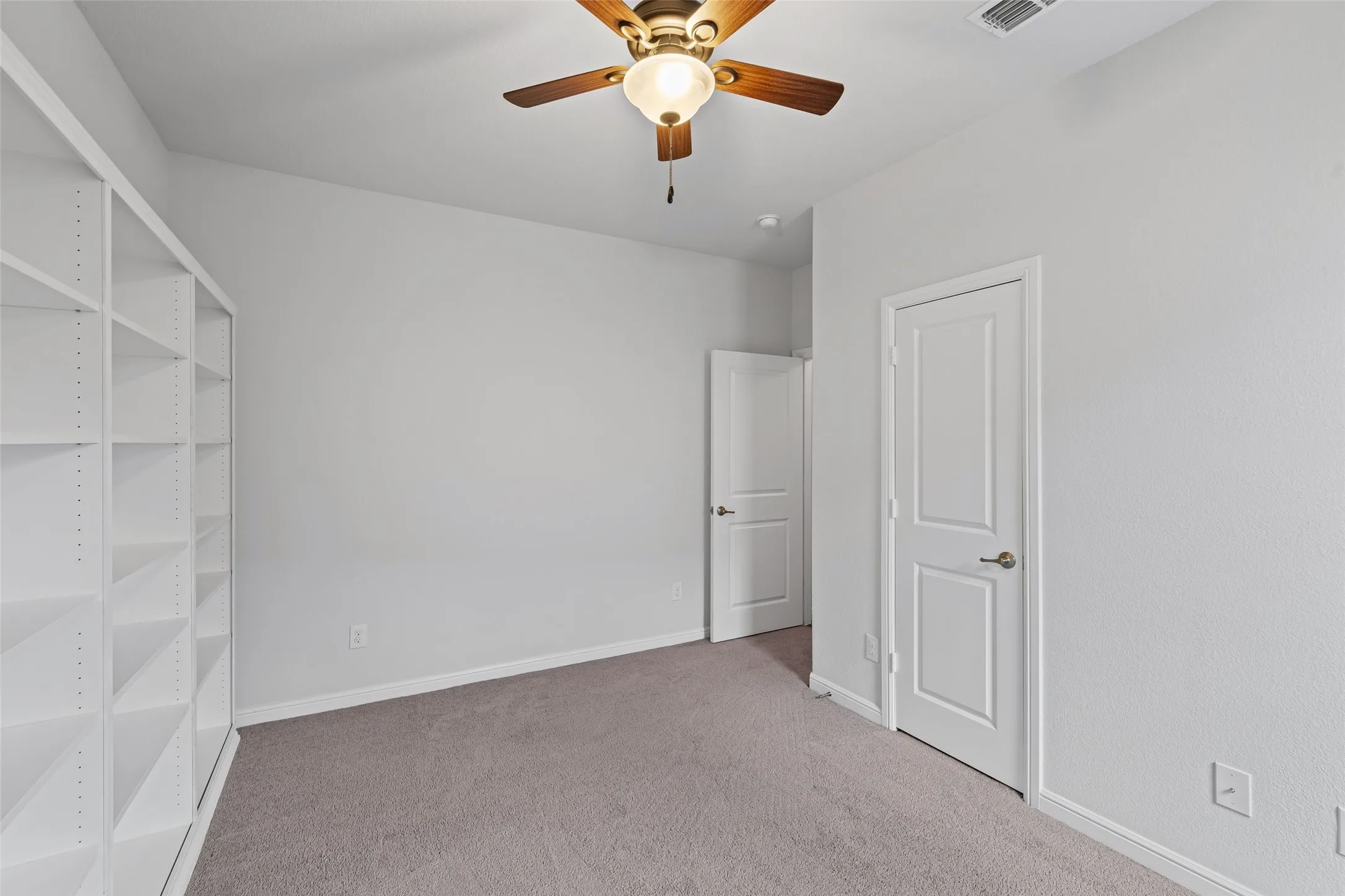 Single Family Residence For Rent in Denton County , 15852 Back Nine Road, Fort Worth, Texas 76177, 4 Bedroom, 2 Bathroom, 2 Garage spaces, 1,788 Sqft, built in 2018, mls#21372620, Real Estate Agent in Fort Worth, Homes For Rent in Denton county, Homes For Rent in Fort Worth, Realtor in Fort Worth Texas, Real Estate Brokerage Independent Realty Texas, Luminita Cordes Realtor