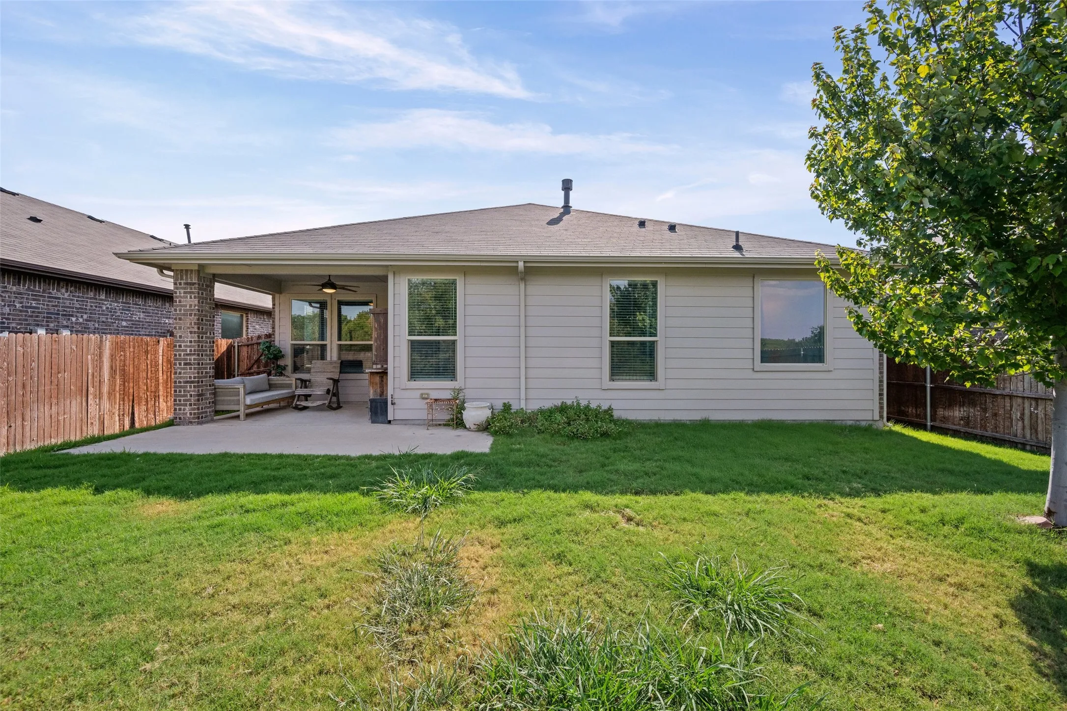 Single Family Residence For Rent in Denton County , 15852 Back Nine Road, Fort Worth, Texas 76177, 4 Bedroom, 2 Bathroom, 2 Garage spaces, 1,788 Sqft, built in 2018, mls#21372620, Real Estate Agent in Fort Worth, Homes For Rent in Denton county, Homes For Rent in Fort Worth, Realtor in Fort Worth Texas, Real Estate Brokerage Independent Realty Texas, Luminita Cordes Realtor