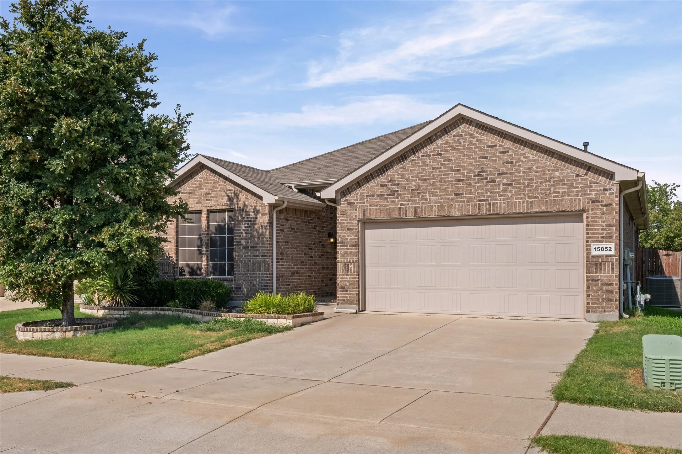 Single Family Residence For Rent in Denton County , 15852 Back Nine Road, Fort Worth, Texas 76177, 4 Bedroom, 2 Bathroom, 2 Garage spaces, 1,788 Sqft, built in 2018, mls#21372620, Real Estate Agent in Fort Worth, Homes For Rent in Denton county, Homes For Rent in Fort Worth, Realtor in Fort Worth Texas, Real Estate Brokerage Independent Realty Texas, Luminita Cordes Realtor