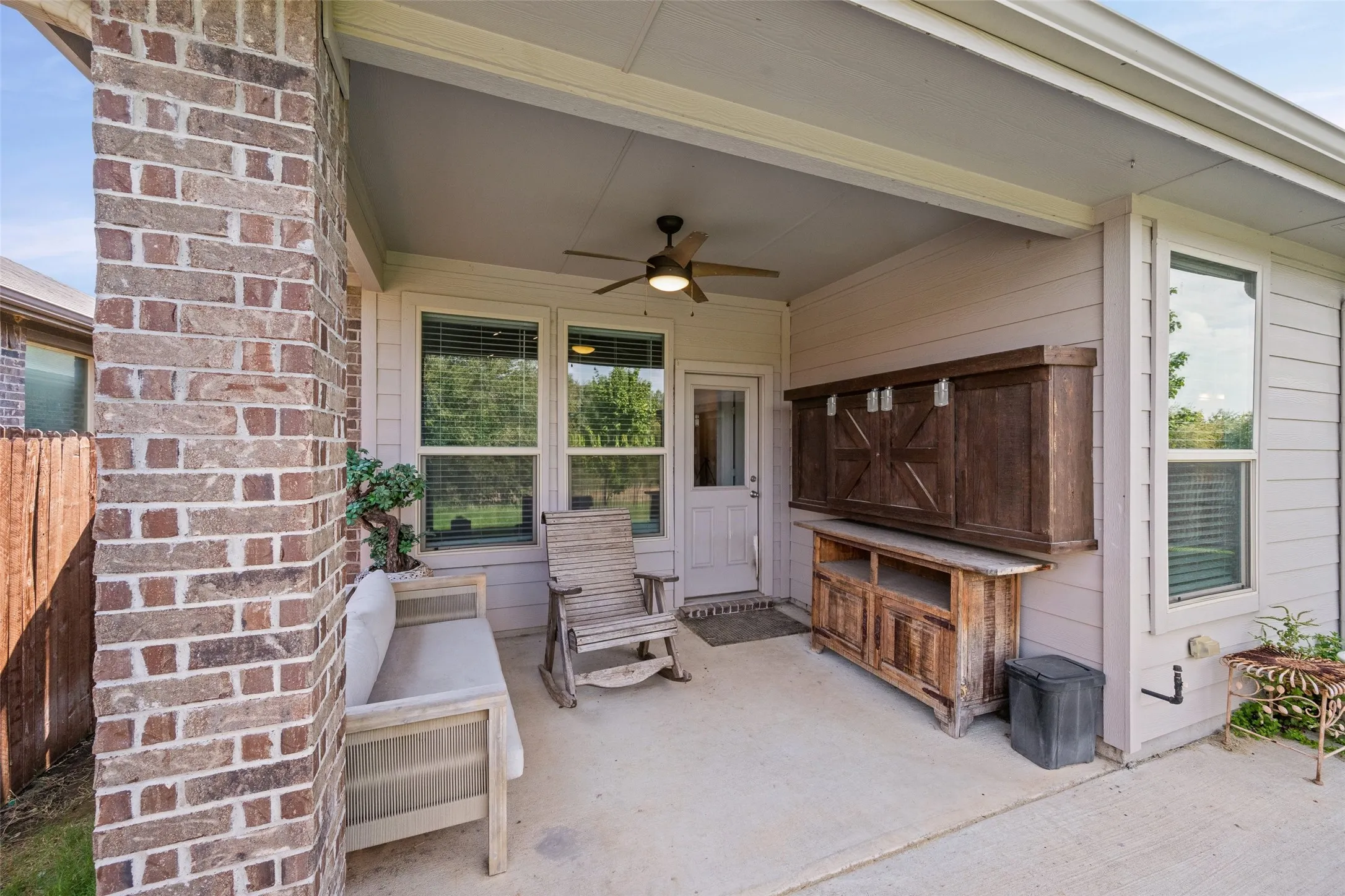 Single Family Residence For Rent in Denton County , 15852 Back Nine Road, Fort Worth, Texas 76177, 4 Bedroom, 2 Bathroom, 2 Garage spaces, 1,788 Sqft, built in 2018, mls#21372620, Real Estate Agent in Fort Worth, Homes For Rent in Denton county, Homes For Rent in Fort Worth, Realtor in Fort Worth Texas, Real Estate Brokerage Independent Realty Texas, Luminita Cordes Realtor