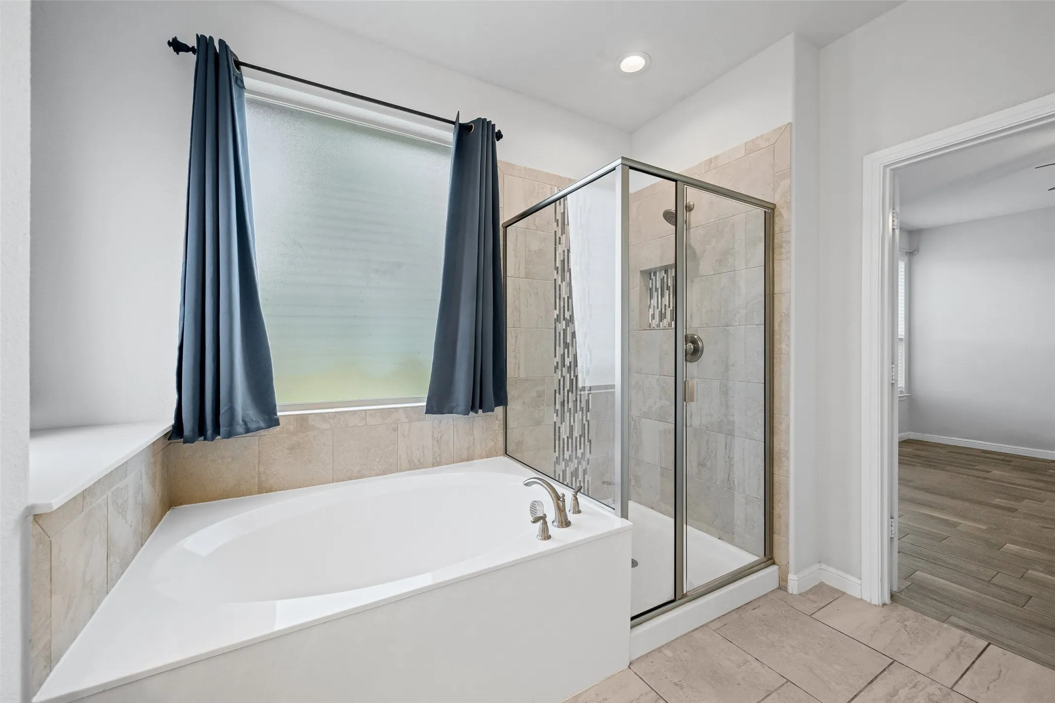 Single Family Residence For Rent in Denton County , 15852 Back Nine Road, Fort Worth, Texas 76177, 4 Bedroom, 2 Bathroom, 2 Garage spaces, 1,788 Sqft, built in 2018, mls#21372620, Real Estate Agent in Fort Worth, Homes For Rent in Denton county, Homes For Rent in Fort Worth, Realtor in Fort Worth Texas, Real Estate Brokerage Independent Realty Texas, Luminita Cordes Realtor
