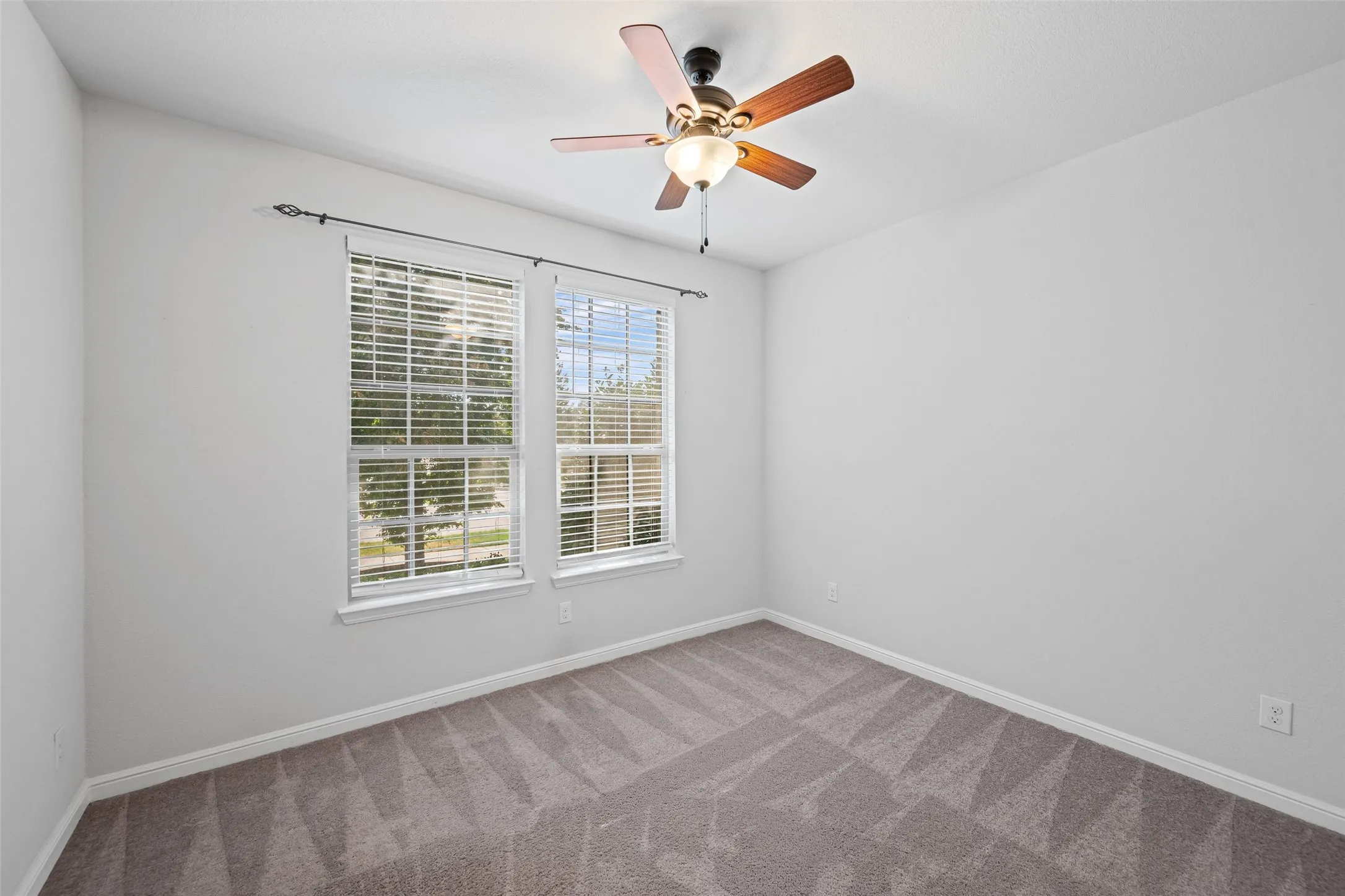Single Family Residence For Rent in Denton County , 15852 Back Nine Road, Fort Worth, Texas 76177, 4 Bedroom, 2 Bathroom, 2 Garage spaces, 1,788 Sqft, built in 2018, mls#21372620, Real Estate Agent in Fort Worth, Homes For Rent in Denton county, Homes For Rent in Fort Worth, Realtor in Fort Worth Texas, Real Estate Brokerage Independent Realty Texas, Luminita Cordes Realtor