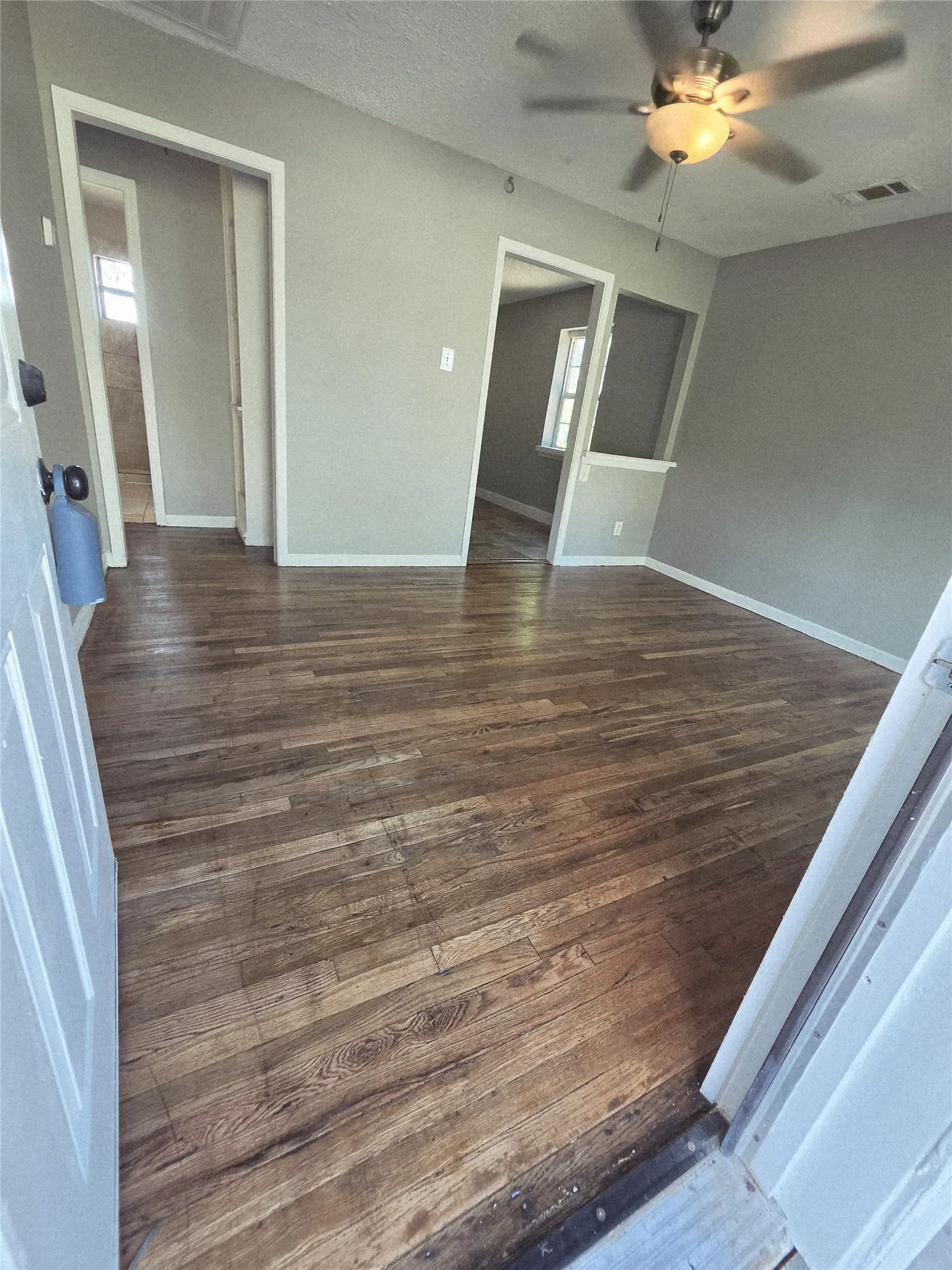 Single Family Residence For Sale in Dallas County , 935 Powell Road, Mesquite, Texas 75149, 3 Bedroom, 2 Bathroom, 2 Garage spaces, 750 Sqft, built in 1954, mls#21372656, Real Estate Agent in Mesquite, Homes For Sale in Dallas county, Homes For Sale in Mesquite, Realtor in Mesquite Texas, Real Estate Brokerage Independent Realty Texas, Luminita Cordes Realtor