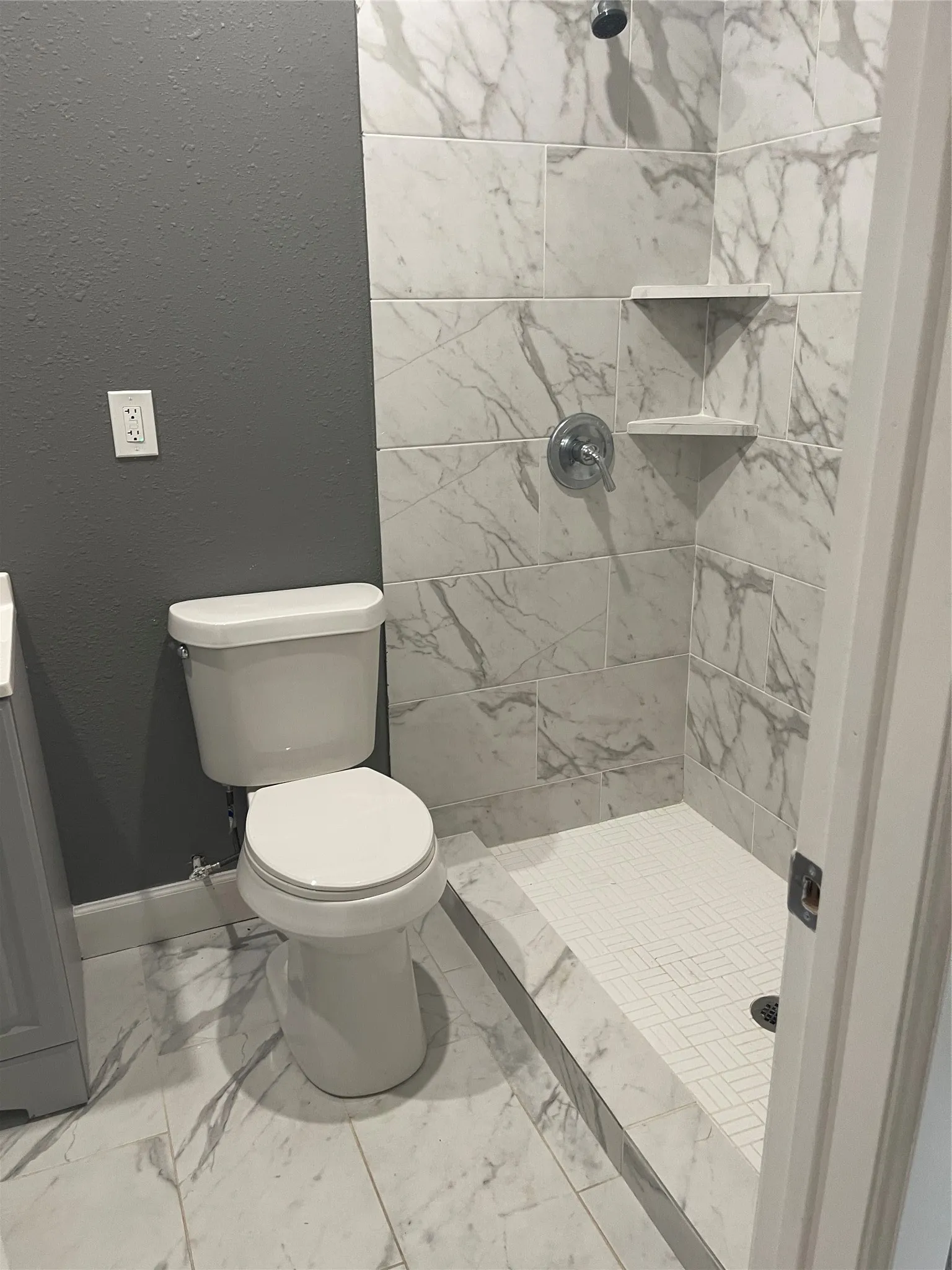 Single Family Residence For Sale in Dallas County , 935 Powell Road, Mesquite, Texas 75149, 3 Bedroom, 2 Bathroom, 2 Garage spaces, 750 Sqft, built in 1954, mls#21372656, Real Estate Agent in Mesquite, Homes For Sale in Dallas county, Homes For Sale in Mesquite, Realtor in Mesquite Texas, Real Estate Brokerage Independent Realty Texas, Luminita Cordes Realtor