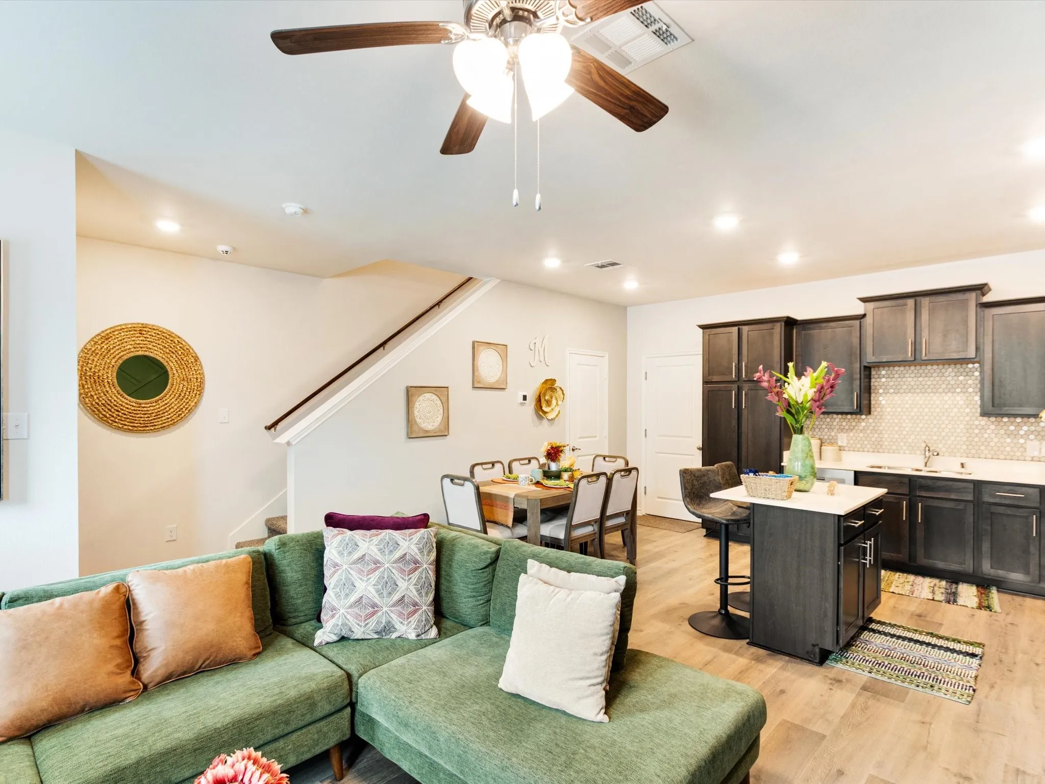 Townhouse For Sale in Dallas County , 1913 Buffalo Hill Drive, Mesquite, Texas 75149, 3 Bedroom, 3 Bathroom, 2 Garage spaces, 1,409 Sqft, built in 2022, mls#21372700, Real Estate Agent in Mesquite, Homes For Sale in Dallas county, Homes For Sale in Mesquite, Realtor in Mesquite Texas, Real Estate Brokerage Independent Realty Texas, Luminita Cordes Realtor