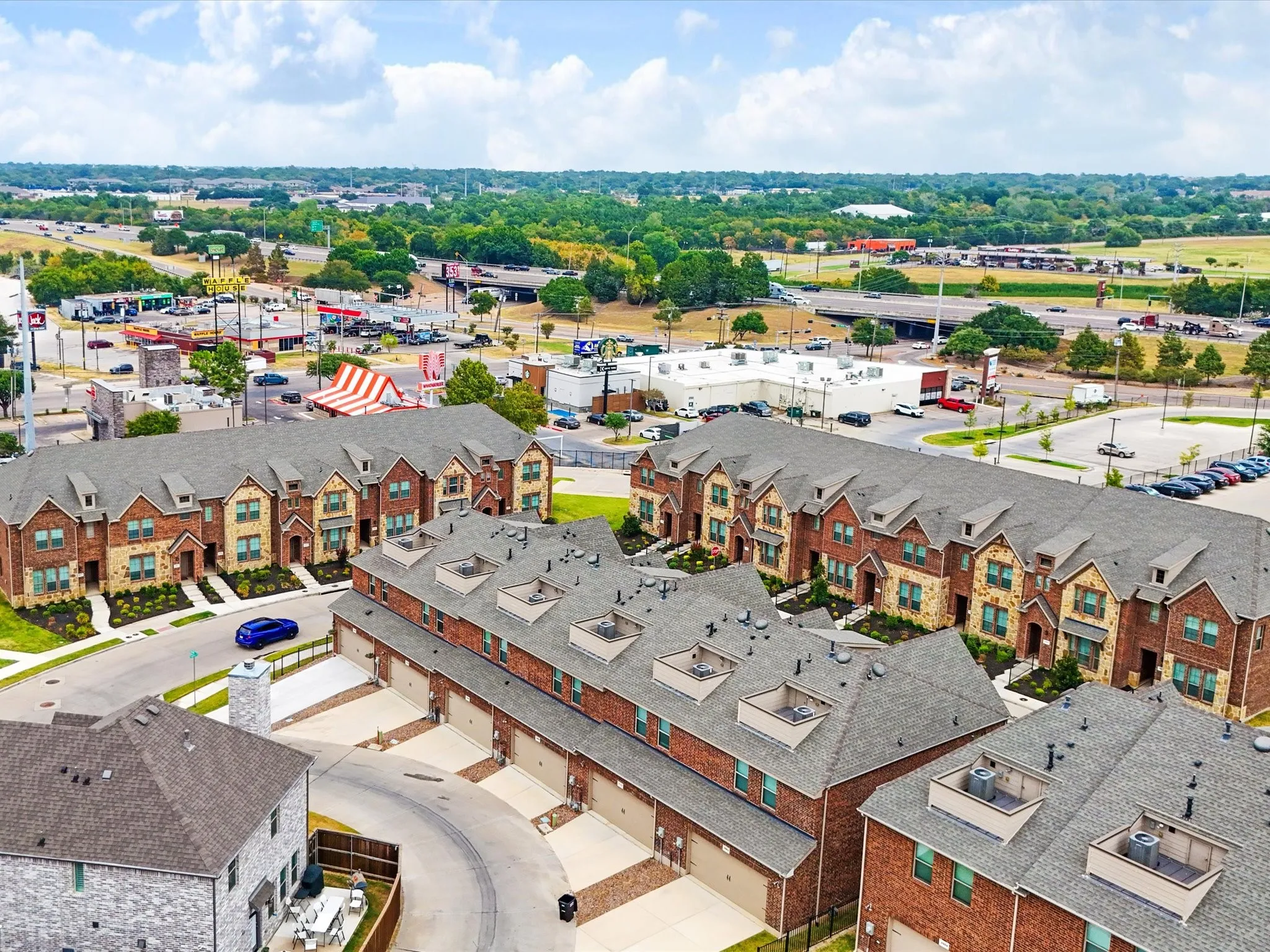 Townhouse For Sale in Dallas County , 1913 Buffalo Hill Drive, Mesquite, Texas 75149, 3 Bedroom, 3 Bathroom, 2 Garage spaces, 1,409 Sqft, built in 2022, mls#21372700, Real Estate Agent in Mesquite, Homes For Sale in Dallas county, Homes For Sale in Mesquite, Realtor in Mesquite Texas, Real Estate Brokerage Independent Realty Texas, Luminita Cordes Realtor