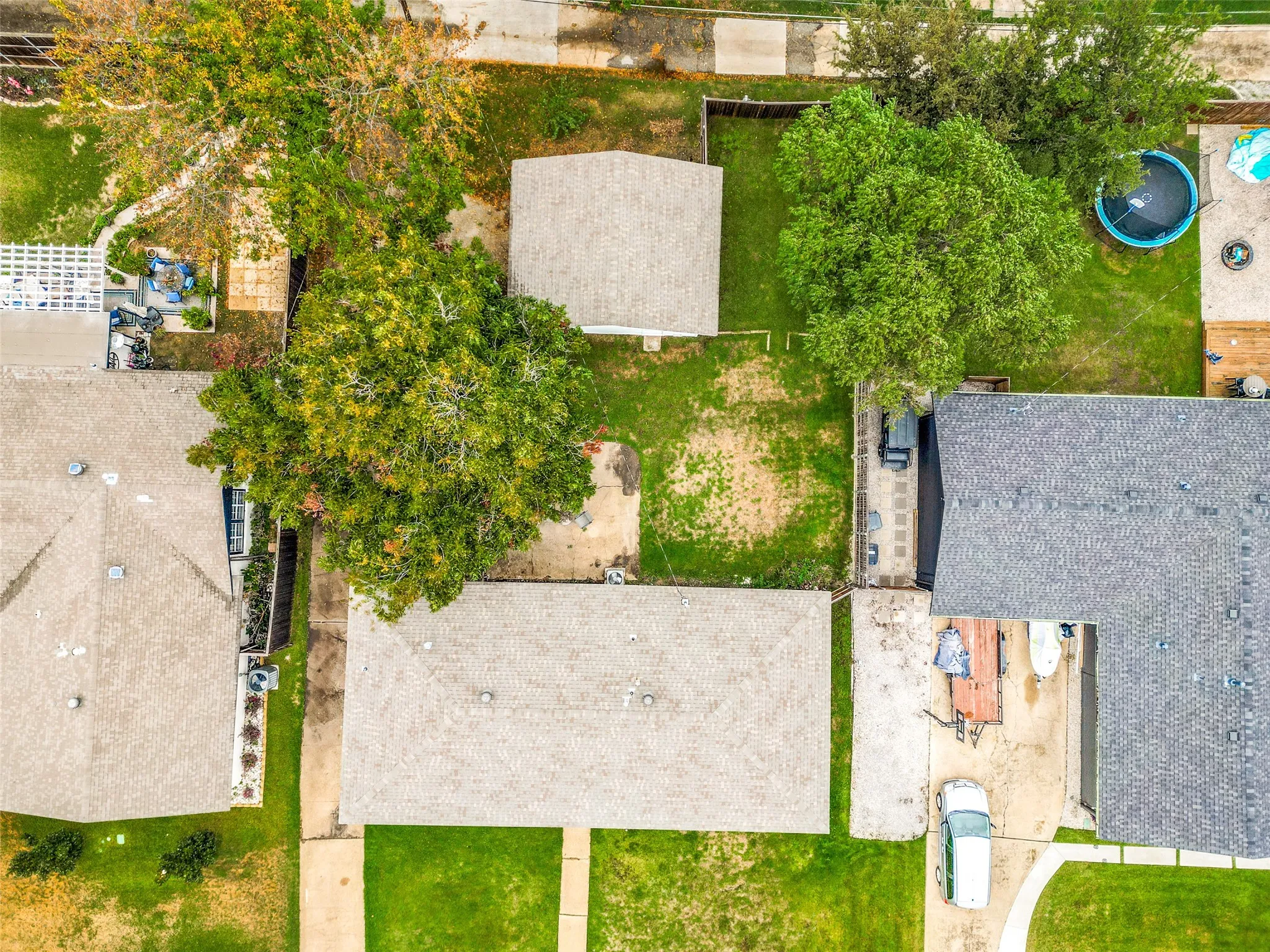 Single Family Residence For Rent in Dallas County , 3517 Woodleigh Drive, Dallas, Texas 75229, 3 Bedroom, 2 Bathroom, 2 Garage spaces, 1,569 Sqft, built in 1956, mls#21372697, Real Estate Agent in Dallas, Homes For Rent in Dallas county, Homes For Rent in Dallas, Realtor in Dallas Texas, Real Estate Brokerage Independent Realty Texas, Luminita Cordes Realtor