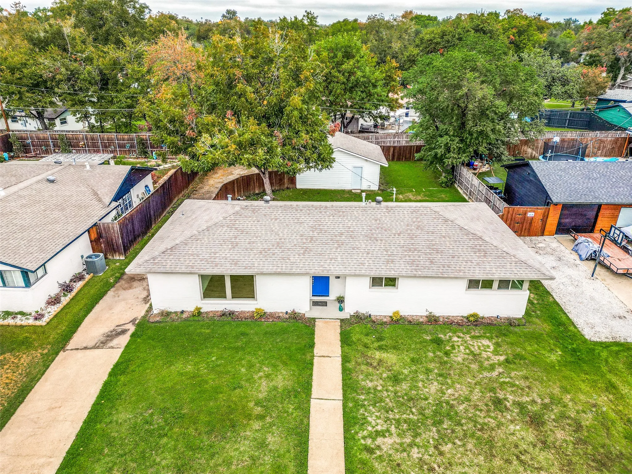 Single Family Residence For Rent in Dallas County , 3517 Woodleigh Drive, Dallas, Texas 75229, 3 Bedroom, 2 Bathroom, 2 Garage spaces, 1,569 Sqft, built in 1956, mls#21372697, Real Estate Agent in Dallas, Homes For Rent in Dallas county, Homes For Rent in Dallas, Realtor in Dallas Texas, Real Estate Brokerage Independent Realty Texas, Luminita Cordes Realtor