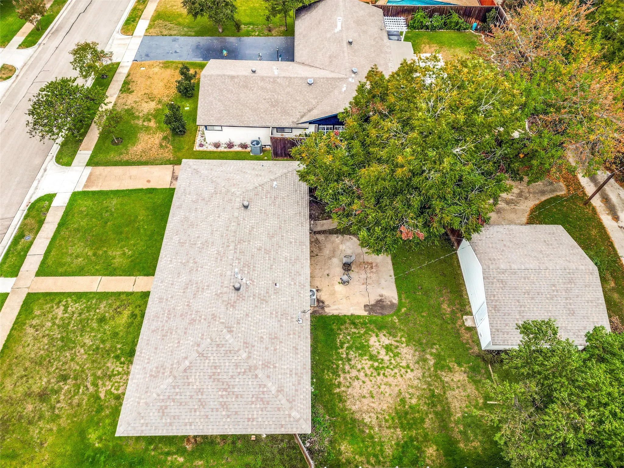 Single Family Residence For Rent in Dallas County , 3517 Woodleigh Drive, Dallas, Texas 75229, 3 Bedroom, 2 Bathroom, 2 Garage spaces, 1,569 Sqft, built in 1956, mls#21372697, Real Estate Agent in Dallas, Homes For Rent in Dallas county, Homes For Rent in Dallas, Realtor in Dallas Texas, Real Estate Brokerage Independent Realty Texas, Luminita Cordes Realtor