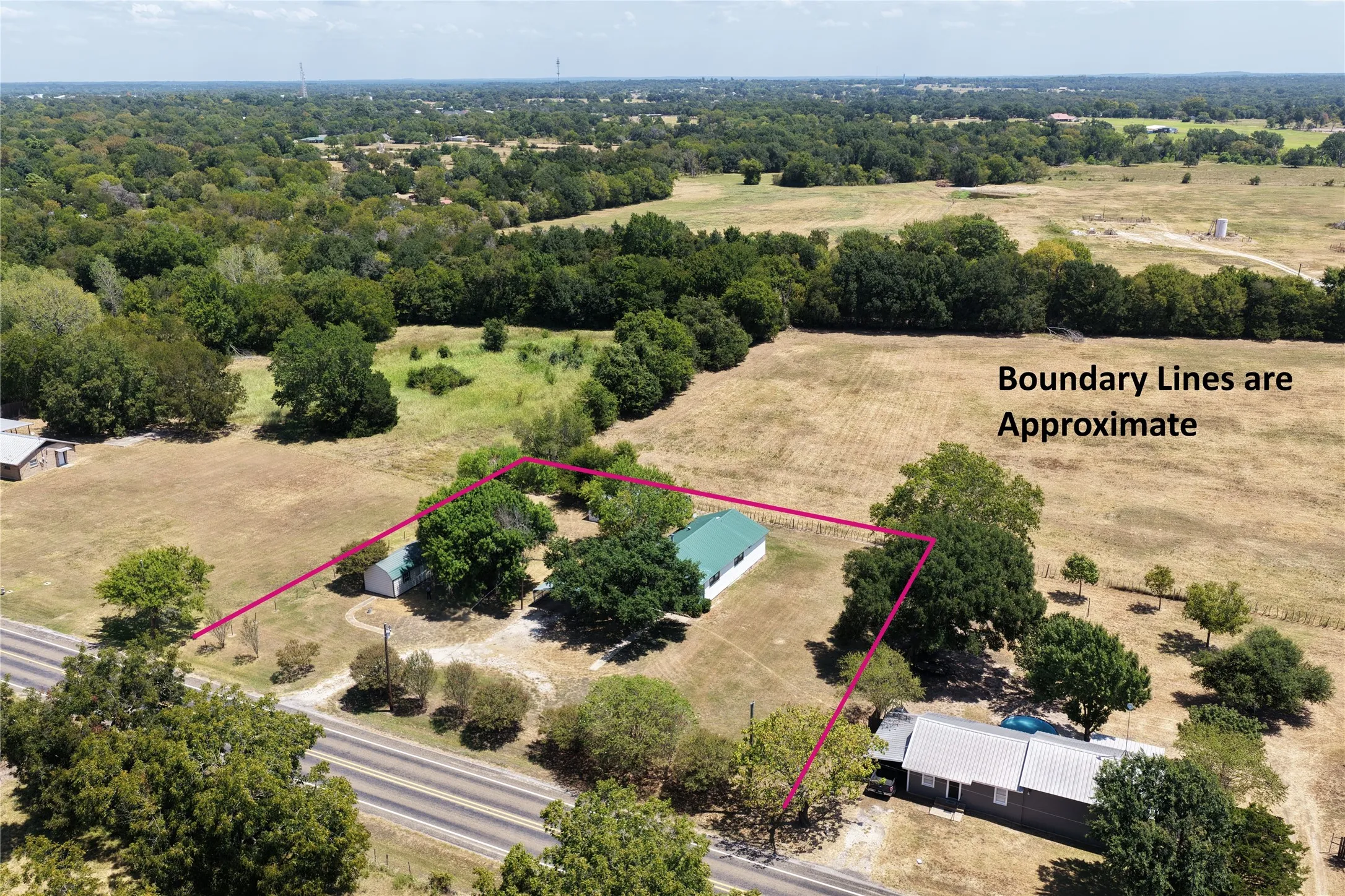 Single Family Residence For Sale in Freestone County , 923 Fm 80 S, Teague, Texas 75860, 2 Bedroom, 2 Bathroom, Garage spaces, 1,491 Sqft, built in 1985, mls#21371099, Real Estate Agent in Teague, Homes For Sale in Freestone county, Homes For Sale in Teague, Realtor in Teague Texas, Real Estate Brokerage Independent Realty Texas, Luminita Cordes Realtor
