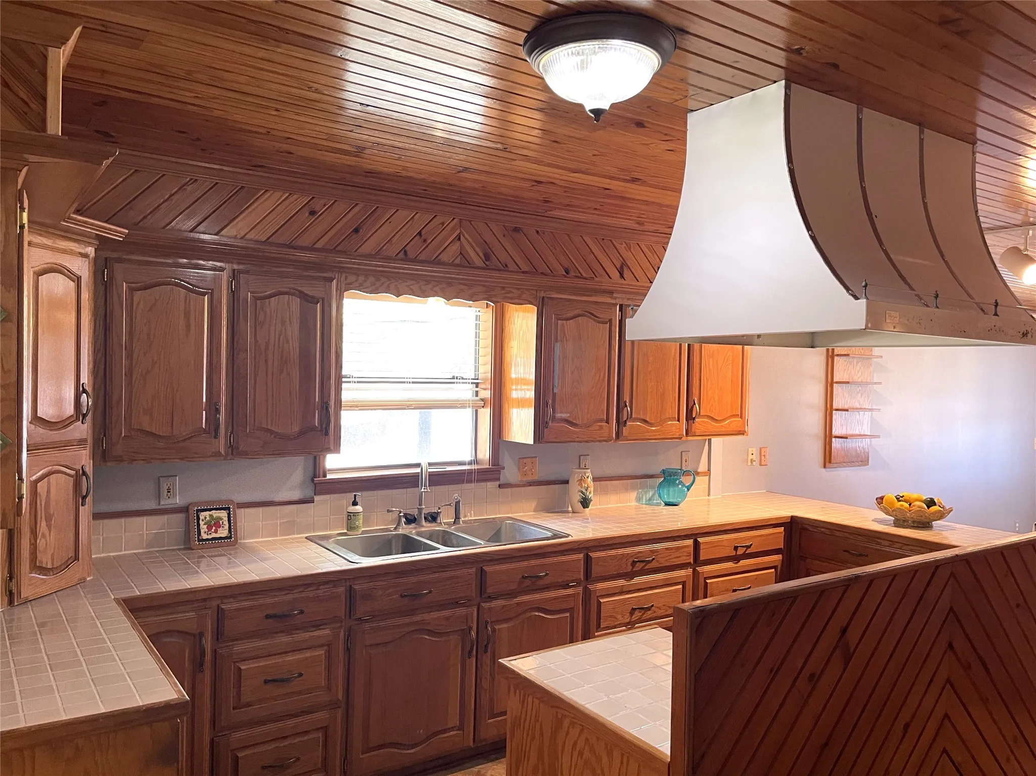 Single Family Residence For Sale in Freestone County , 923 Fm 80 S, Teague, Texas 75860, 2 Bedroom, 2 Bathroom, Garage spaces, 1,491 Sqft, built in 1985, mls#21371099, Real Estate Agent in Teague, Homes For Sale in Freestone county, Homes For Sale in Teague, Realtor in Teague Texas, Real Estate Brokerage Independent Realty Texas, Luminita Cordes Realtor