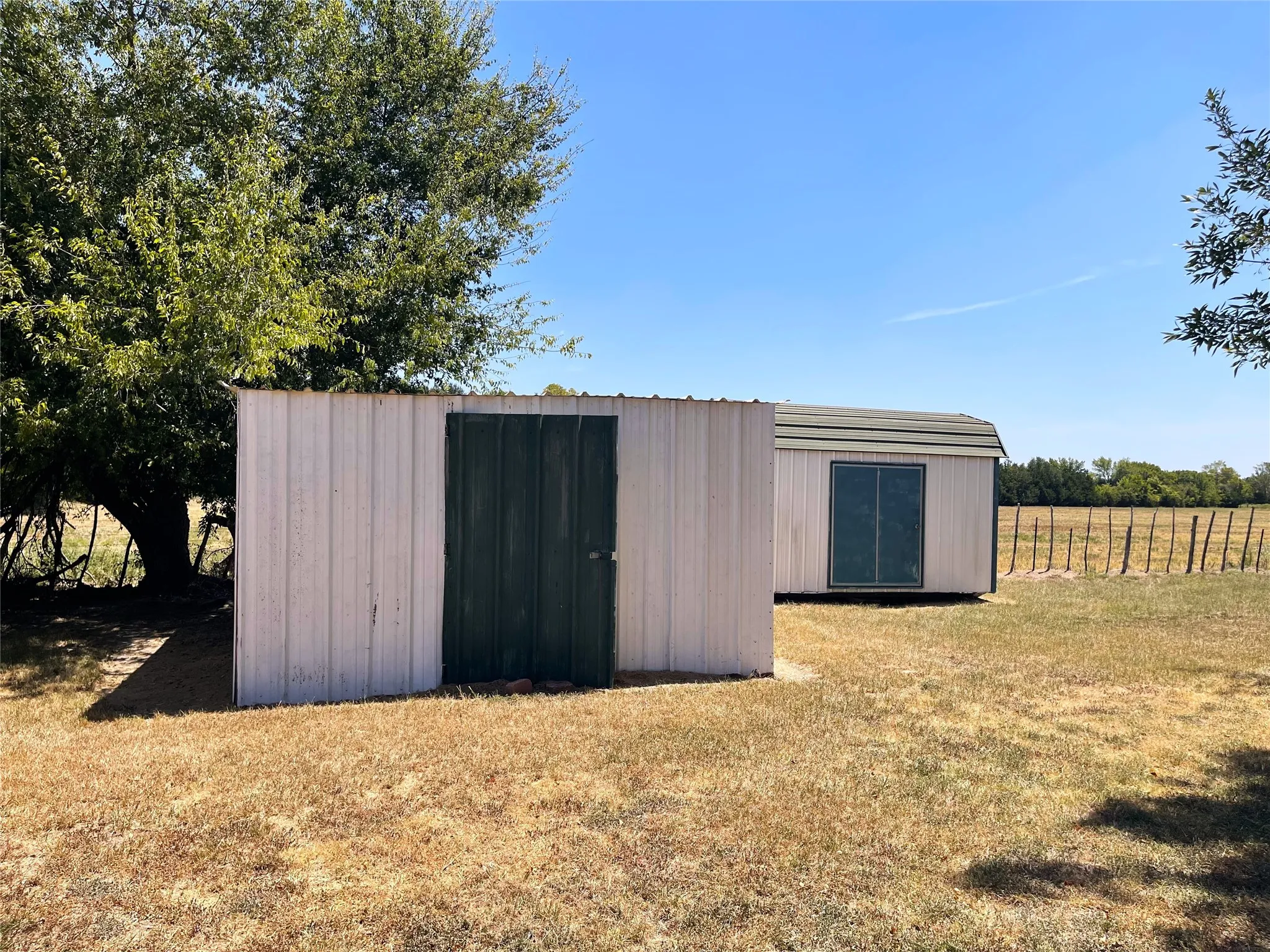 Single Family Residence For Sale in Freestone County , 923 Fm 80 S, Teague, Texas 75860, 2 Bedroom, 2 Bathroom, Garage spaces, 1,491 Sqft, built in 1985, mls#21371099, Real Estate Agent in Teague, Homes For Sale in Freestone county, Homes For Sale in Teague, Realtor in Teague Texas, Real Estate Brokerage Independent Realty Texas, Luminita Cordes Realtor