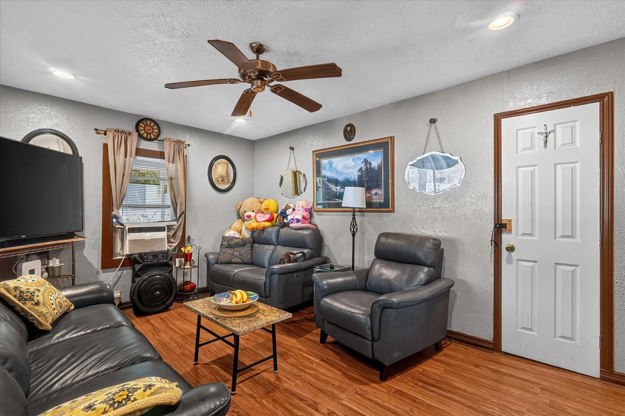 Wood-finish flooring throughout
