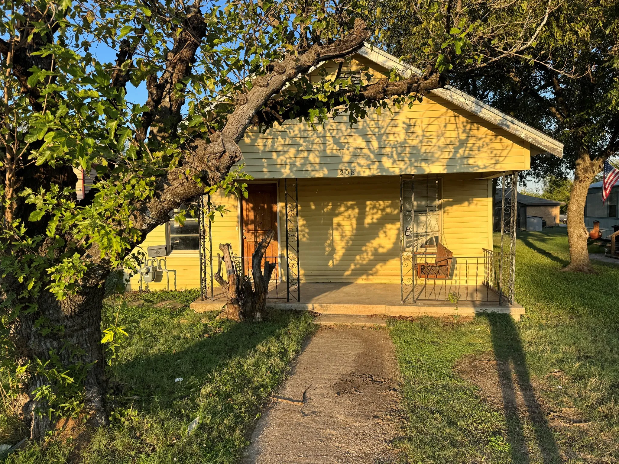 Single Family Residence For Sale