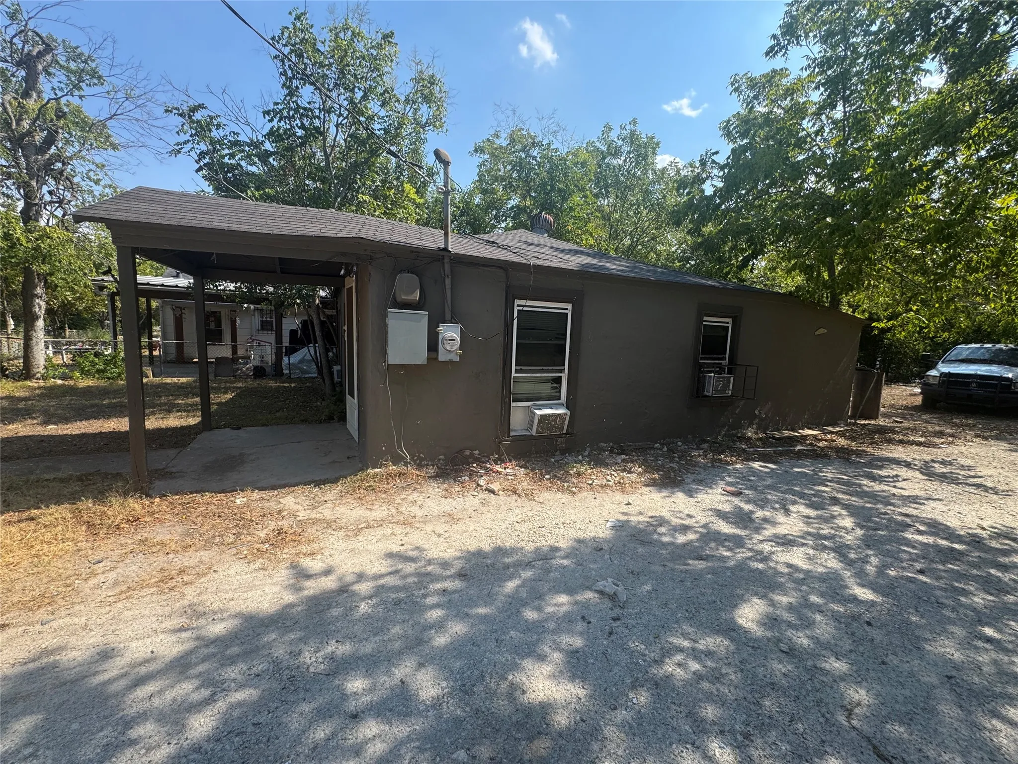 Single Family Residence For Sale in Mc Lennan County , 3106 N 15th A Street, Waco, Texas 76708, 2 Bedroom, 1 Bathroom, Garage spaces, 632 Sqft, built in 1948, mls#21372709, Real Estate Agent in Waco, Homes For Sale in Mc Lennan county, Homes For Sale in Waco, Realtor in Waco Texas, Real Estate Brokerage Independent Realty Texas, Luminita Cordes Realtor