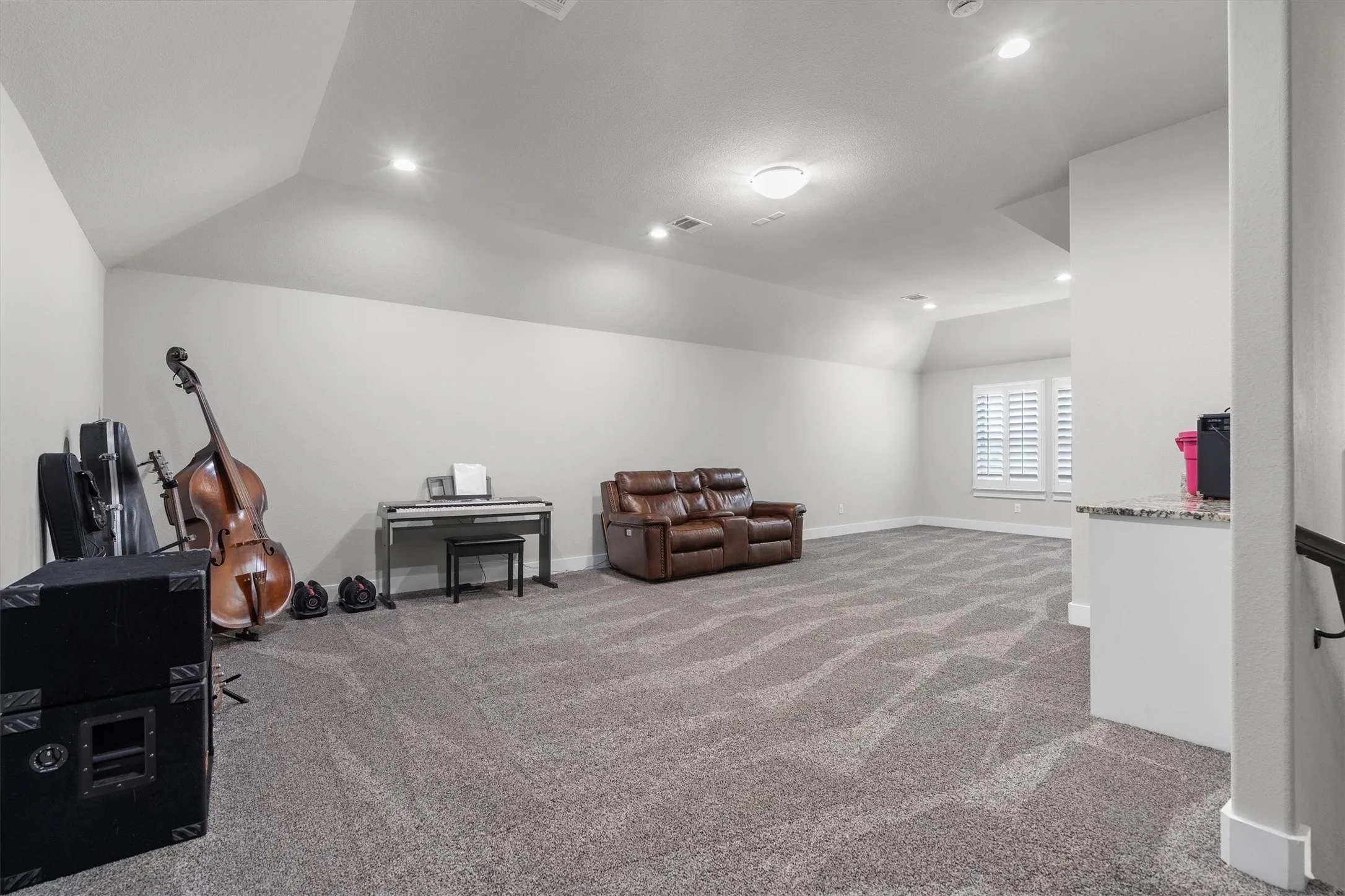 Single Family Residence For Sale in Collin County , 4674 Serenity Trail, Mc Kinney, Texas 75071, 4 Bedroom, 3 Bathroom, 3 Garage spaces, 3,560 Sqft, built in 2016, mls#21372674, Real Estate Agent in Mc Kinney, Homes For Sale in Collin county, Homes For Sale in Mc Kinney, Realtor in Mc Kinney Texas, Real Estate Brokerage Independent Realty Texas, Luminita Cordes Realtor