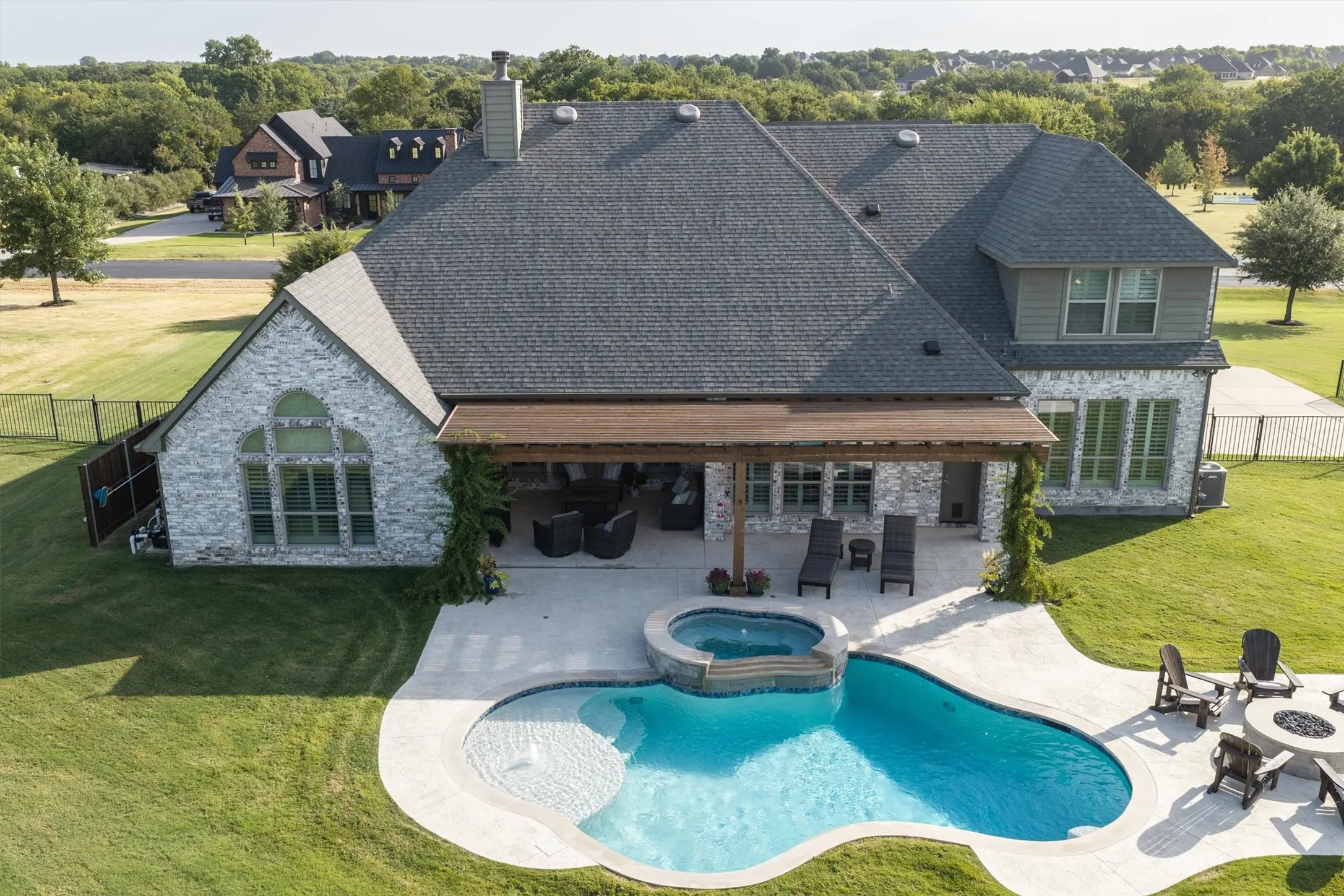 Single Family Residence For Sale in Collin County , 4674 Serenity Trail, Mc Kinney, Texas 75071, 4 Bedroom, 3 Bathroom, 3 Garage spaces, 3,560 Sqft, built in 2016, mls#21372674, Real Estate Agent in Mc Kinney, Homes For Sale in Collin county, Homes For Sale in Mc Kinney, Realtor in Mc Kinney Texas, Real Estate Brokerage Independent Realty Texas, Luminita Cordes Realtor