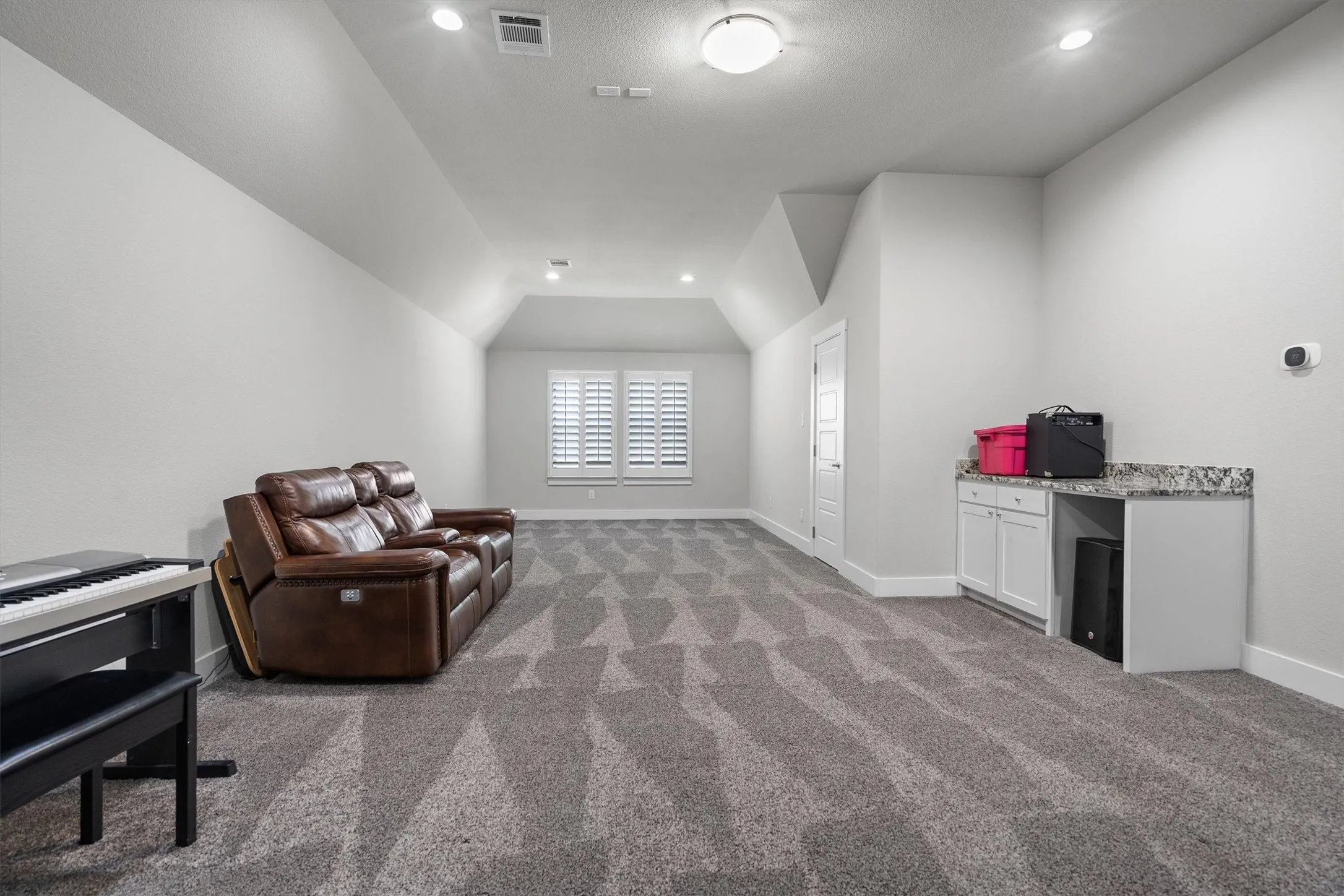 Single Family Residence For Sale in Collin County , 4674 Serenity Trail, Mc Kinney, Texas 75071, 4 Bedroom, 3 Bathroom, 3 Garage spaces, 3,560 Sqft, built in 2016, mls#21372674, Real Estate Agent in Mc Kinney, Homes For Sale in Collin county, Homes For Sale in Mc Kinney, Realtor in Mc Kinney Texas, Real Estate Brokerage Independent Realty Texas, Luminita Cordes Realtor