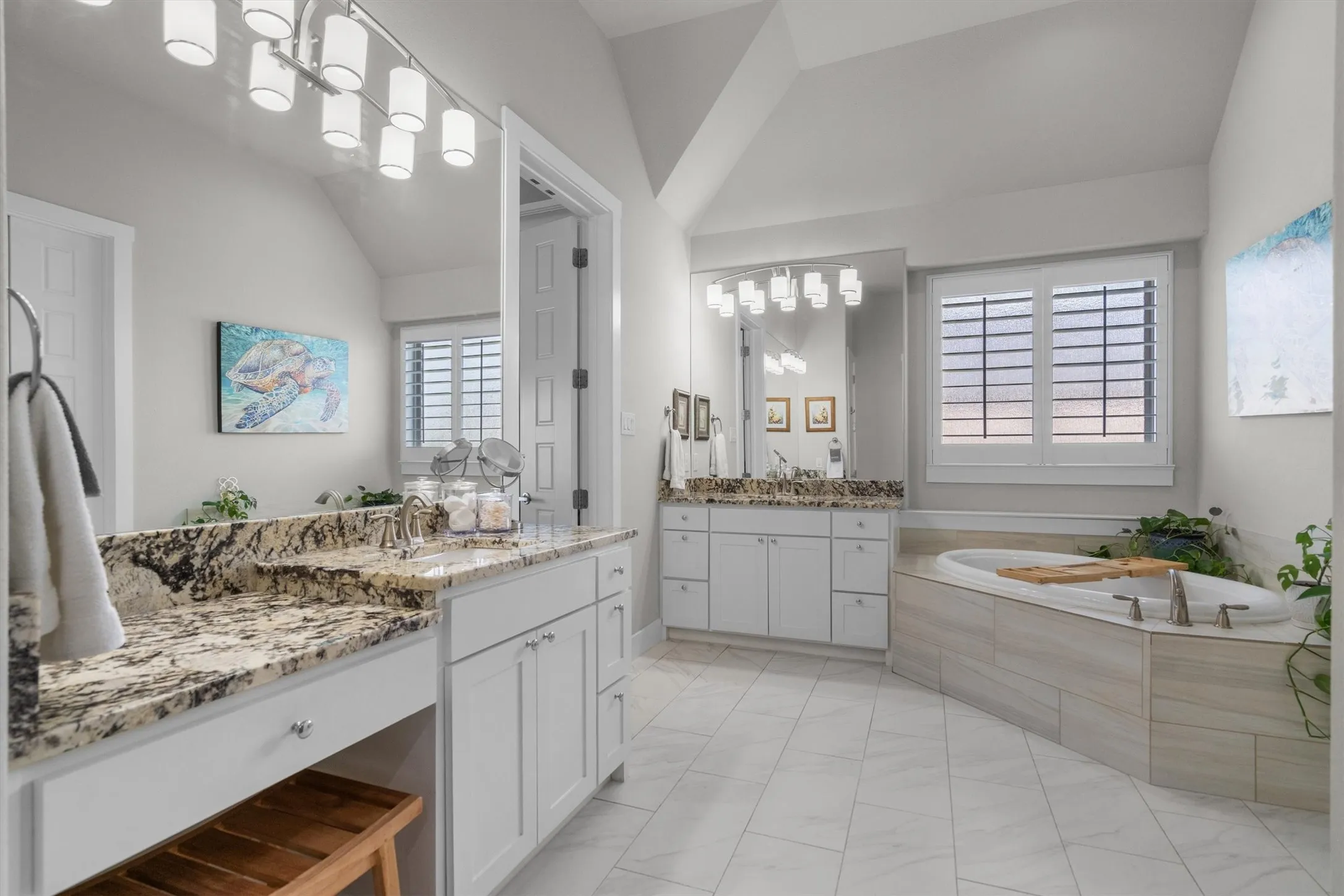 Single Family Residence For Sale in Collin County , 4674 Serenity Trail, Mc Kinney, Texas 75071, 4 Bedroom, 3 Bathroom, 3 Garage spaces, 3,560 Sqft, built in 2016, mls#21372674, Real Estate Agent in Mc Kinney, Homes For Sale in Collin county, Homes For Sale in Mc Kinney, Realtor in Mc Kinney Texas, Real Estate Brokerage Independent Realty Texas, Luminita Cordes Realtor