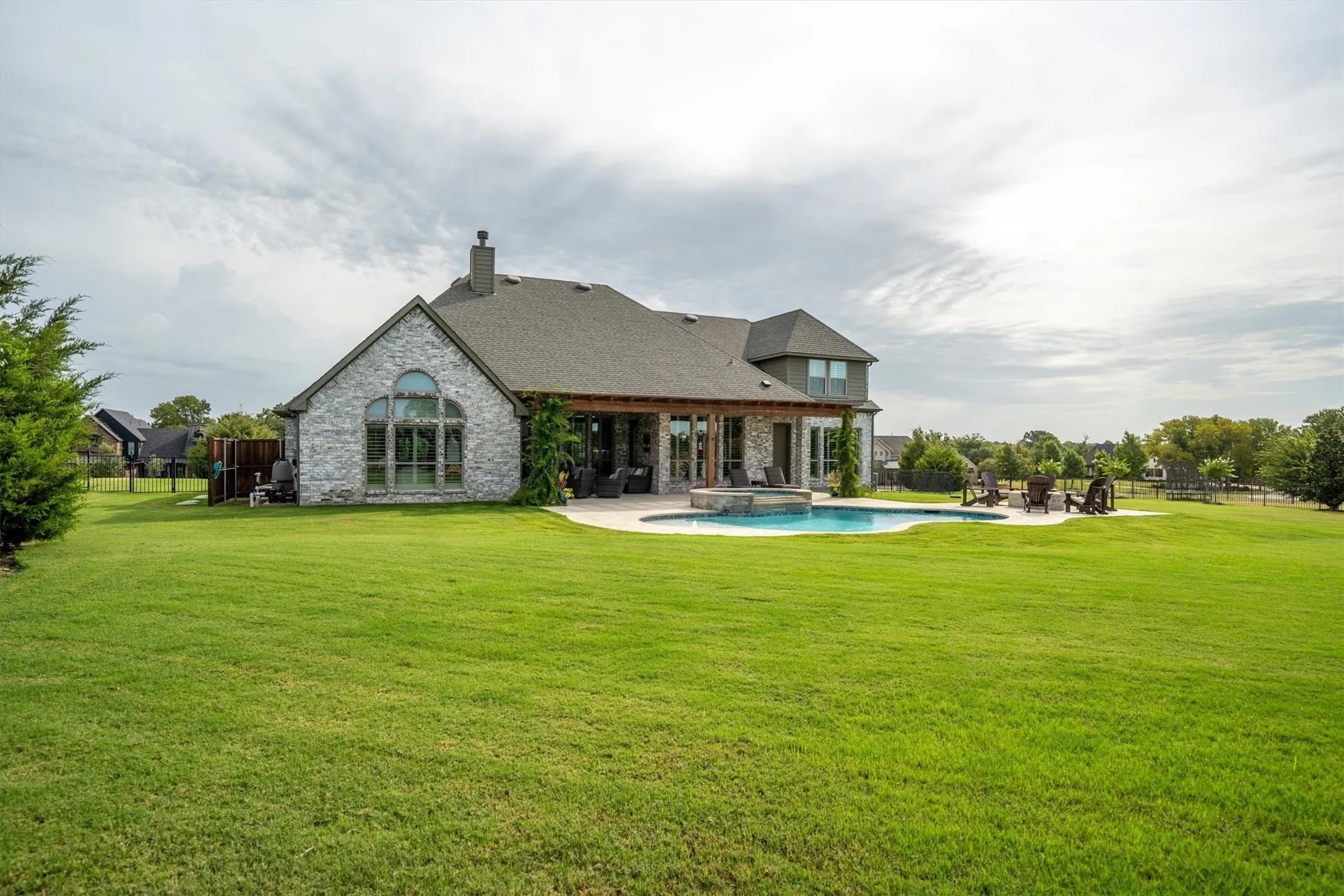 Single Family Residence For Sale in Collin County , 4674 Serenity Trail, Mc Kinney, Texas 75071, 4 Bedroom, 3 Bathroom, 3 Garage spaces, 3,560 Sqft, built in 2016, mls#21372674, Real Estate Agent in Mc Kinney, Homes For Sale in Collin county, Homes For Sale in Mc Kinney, Realtor in Mc Kinney Texas, Real Estate Brokerage Independent Realty Texas, Luminita Cordes Realtor
