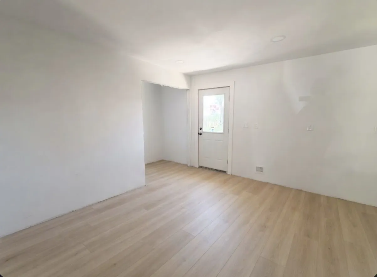 Single Family Residence For Sale in Dallas County , 2305 Lockhart Avenue, Dallas, Texas 75228, 4 Bedroom, 3 Bathroom, Garage spaces, 1,650 Sqft, built in 1954, mls#21372711, Real Estate Agent in Dallas, Homes For Sale in Dallas county, Homes For Sale in Dallas, Realtor in Dallas Texas, Real Estate Brokerage Independent Realty Texas, Luminita Cordes Realtor