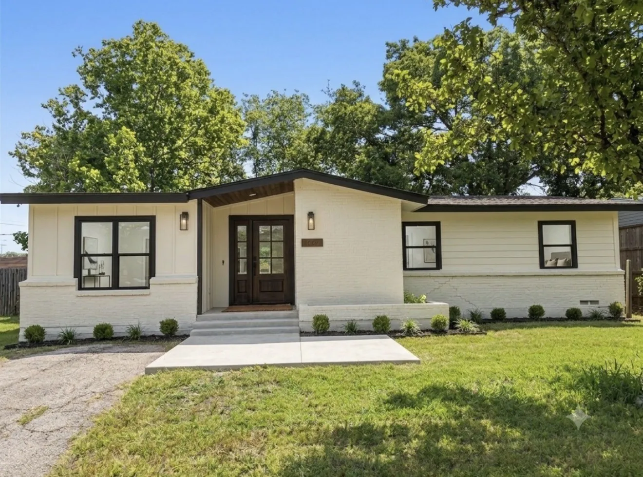 Single Family Residence For Sale in Dallas County , 2305 Lockhart Avenue, Dallas, Texas 75228, 4 Bedroom, 3 Bathroom, Garage spaces, 1,650 Sqft, built in 1954, mls#21372711, Real Estate Agent in Dallas, Homes For Sale in Dallas county, Homes For Sale in Dallas, Realtor in Dallas Texas, Real Estate Brokerage Independent Realty Texas, Luminita Cordes Realtor