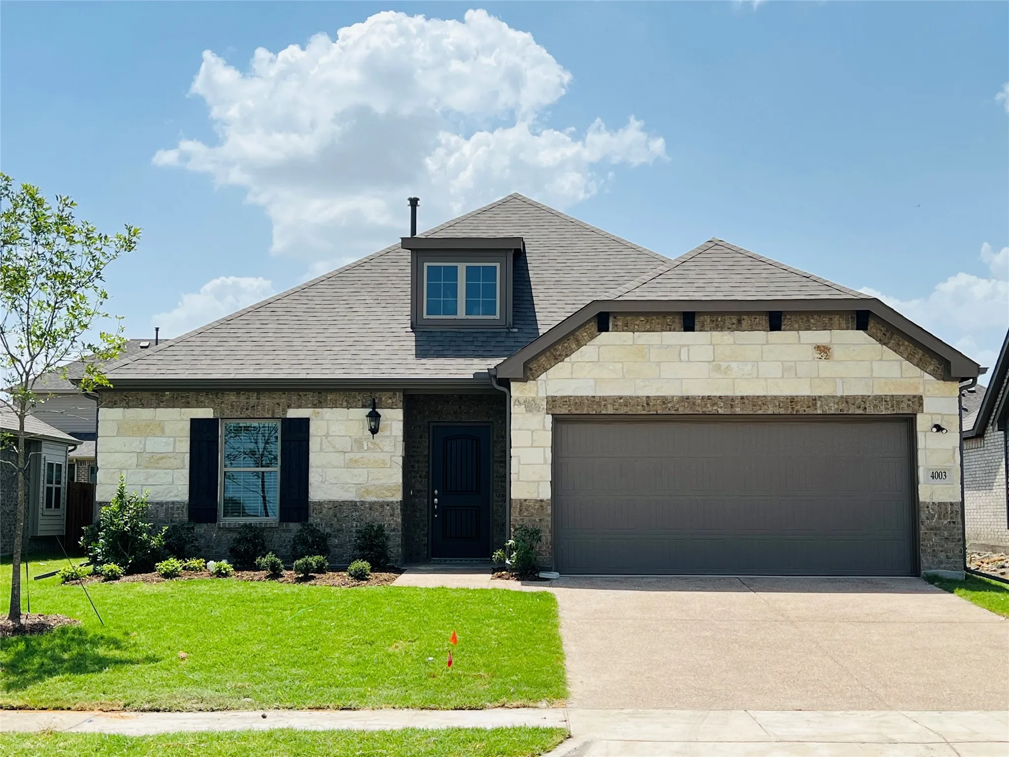 Single Family Residence For Rent in Collin County , 4003 Cottontail Drive, Melissa, Texas 75454, 3 Bedroom, 2 Bathroom, 2 Garage spaces, 1,682 Sqft, built in 2022, mls#21372712, Real Estate Agent in Melissa, Homes For Rent in Collin county, Homes For Rent in Melissa, Realtor in Melissa Texas, Real Estate Brokerage Independent Realty Texas, Luminita Cordes Realtor