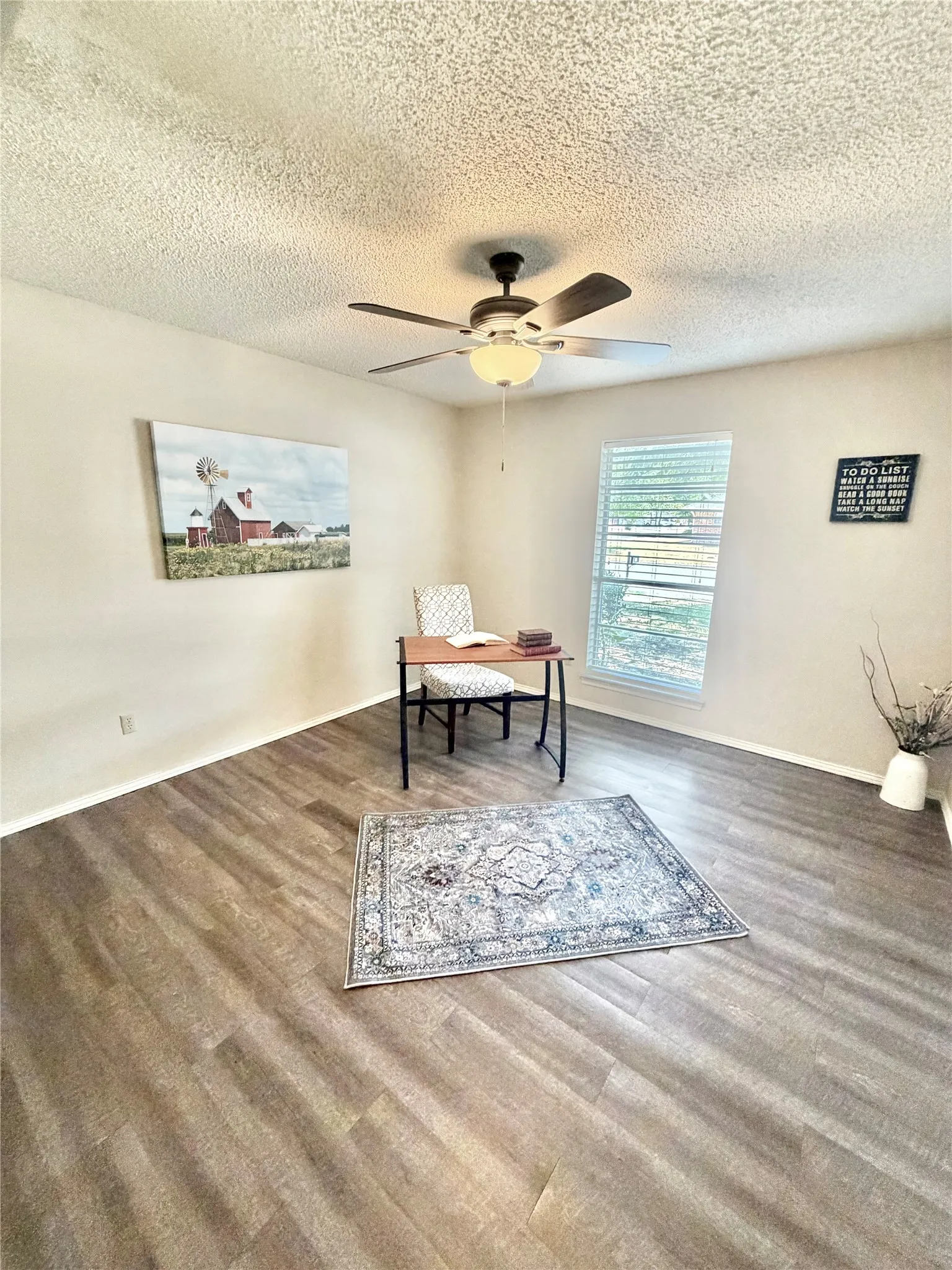 Single Family Residence For Sale in Denton County , 101 Diane Drive, Sanger, Texas 76266, 3 Bedroom, 2 Bathroom, 2 Garage spaces, 1,222 Sqft, built in 1982, mls#21372715, Real Estate Agent in Sanger, Homes For Sale in Denton county, Homes For Sale in Sanger, Realtor in Sanger Texas, Real Estate Brokerage Independent Realty Texas, Luminita Cordes Realtor
