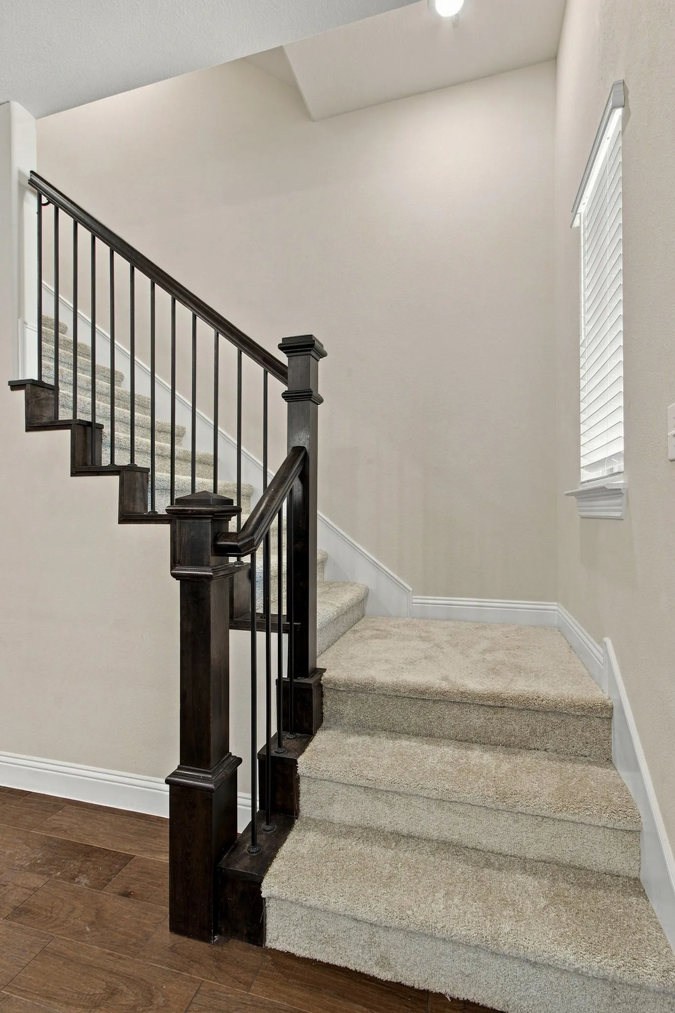 Townhouse For Sale in Denton County , 303 Ferndale Street, Lewisville, Texas 75056, 4 Bedroom, 4 Bathroom, 2 Garage spaces, 1,945 Sqft, built in 2018, mls#21372716, Real Estate Agent in Lewisville, Homes For Sale in Denton county, Homes For Sale in Lewisville, Realtor in Lewisville Texas, Real Estate Brokerage Independent Realty Texas, Luminita Cordes Realtor