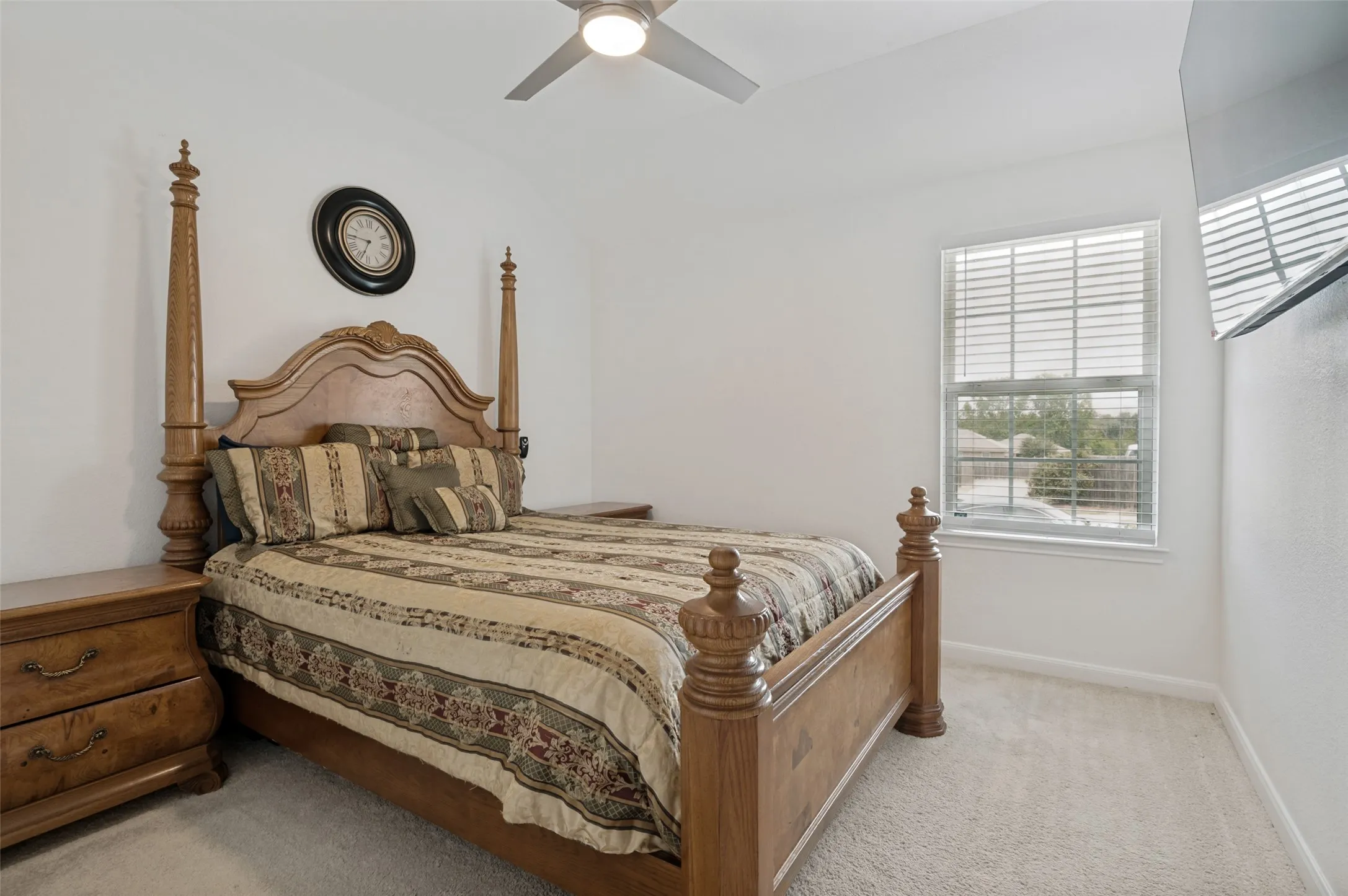 Single Family Residence For Sale in Dallas County , 4022 Meadow Canyon Drive, Lancaster, Texas 75146, 4 Bedroom, 2 Bathroom, 2 Garage spaces, 2,297 Sqft, built in 2017, mls#21372039, Real Estate Agent in Lancaster, Homes For Sale in Dallas county, Homes For Sale in Lancaster, Realtor in Lancaster Texas, Real Estate Brokerage Independent Realty Texas, Luminita Cordes Realtor