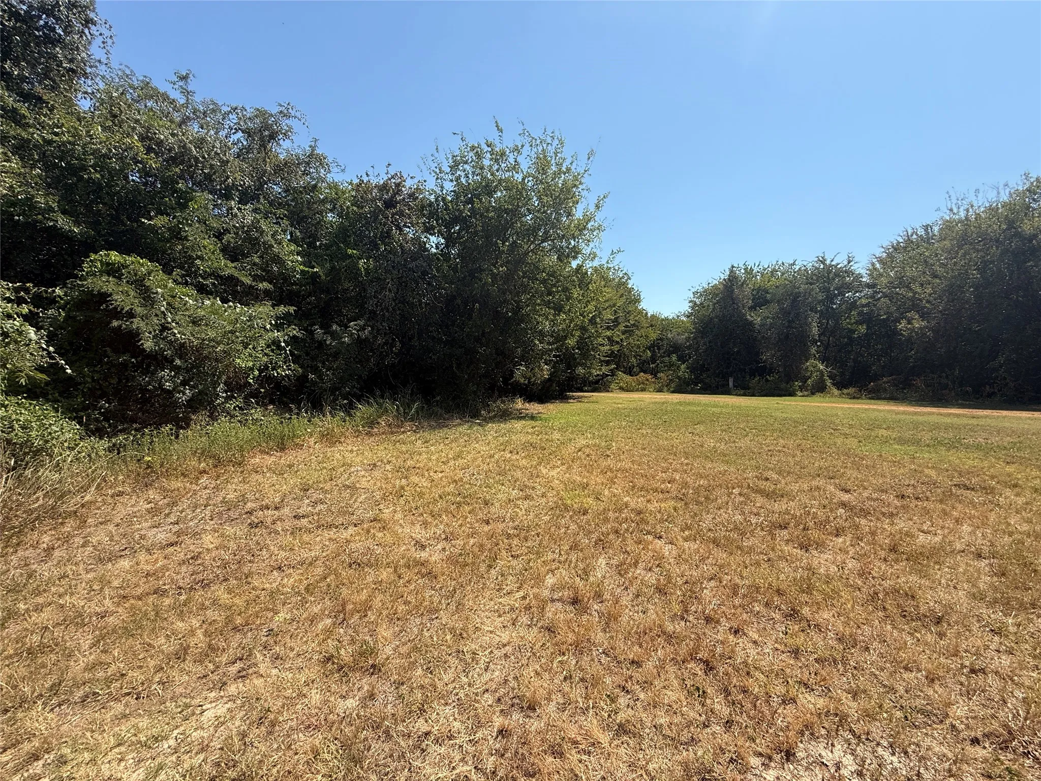 Unimproved Land For Sale in Navarro County , Tracts 16C-1 & 2 CR 2170, Corsicana, Texas 75109, 0, 0, Garage spaces, 0 Sqft, built in 2011, mls#21371879, Real Estate Agent in Corsicana, Homes For Sale in Navarro county, Homes For Sale in Corsicana, Realtor in Corsicana Texas, Real Estate Brokerage Independent Realty Texas, Luminita Cordes Realtor