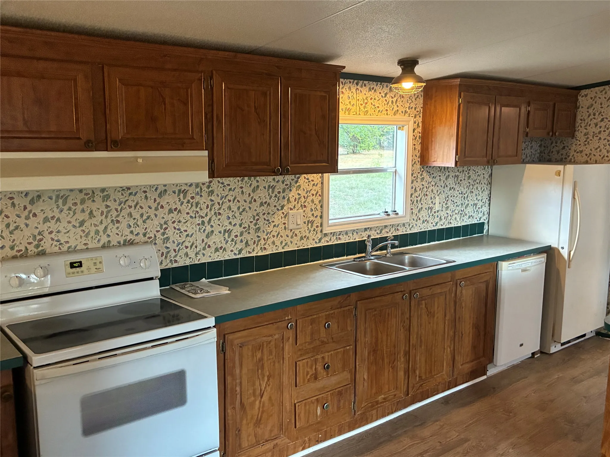 Mobile Home For Sale in Anderson County , 5372 AN CR 137, Elkhart, Texas 75839, 3 Bedroom, 2 Bathroom, Garage spaces, 1,344 Sqft, built in 1998, mls#21368983, Real Estate Agent in Elkhart, Homes For Sale in Anderson county, Homes For Sale in Elkhart, Realtor in Elkhart Texas, Real Estate Brokerage Independent Realty Texas, Luminita Cordes Realtor