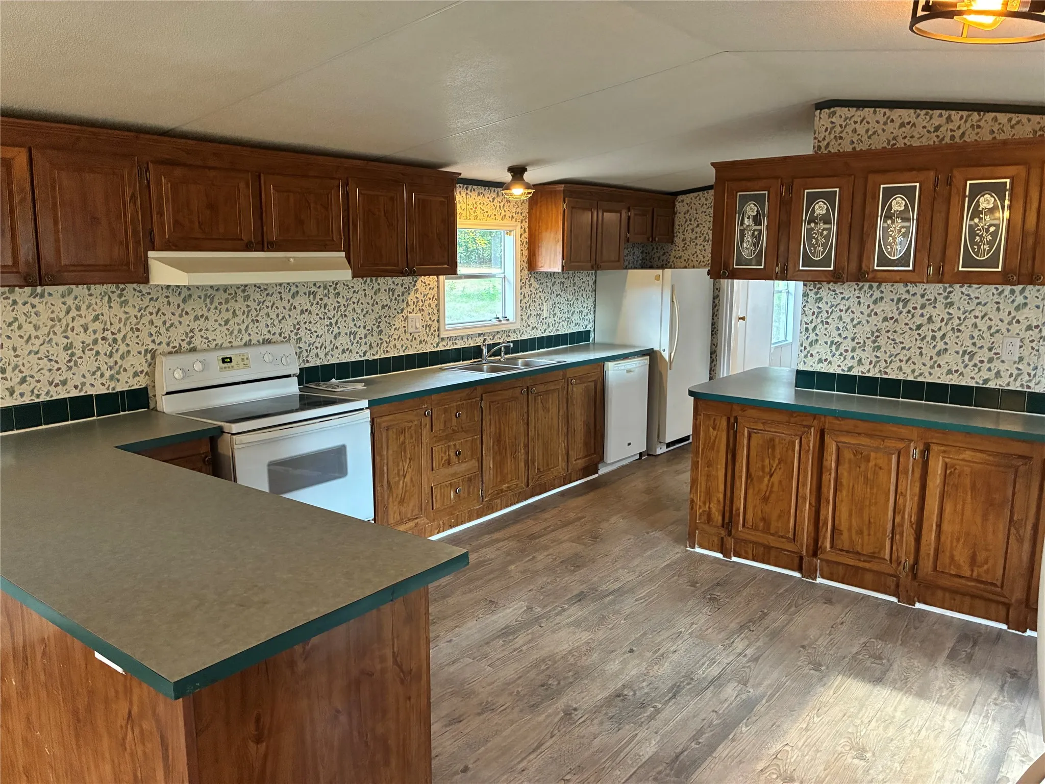 Mobile Home For Sale in Anderson County , 5372 AN CR 137, Elkhart, Texas 75839, 3 Bedroom, 2 Bathroom, Garage spaces, 1,344 Sqft, built in 1998, mls#21368983, Real Estate Agent in Elkhart, Homes For Sale in Anderson county, Homes For Sale in Elkhart, Realtor in Elkhart Texas, Real Estate Brokerage Independent Realty Texas, Luminita Cordes Realtor