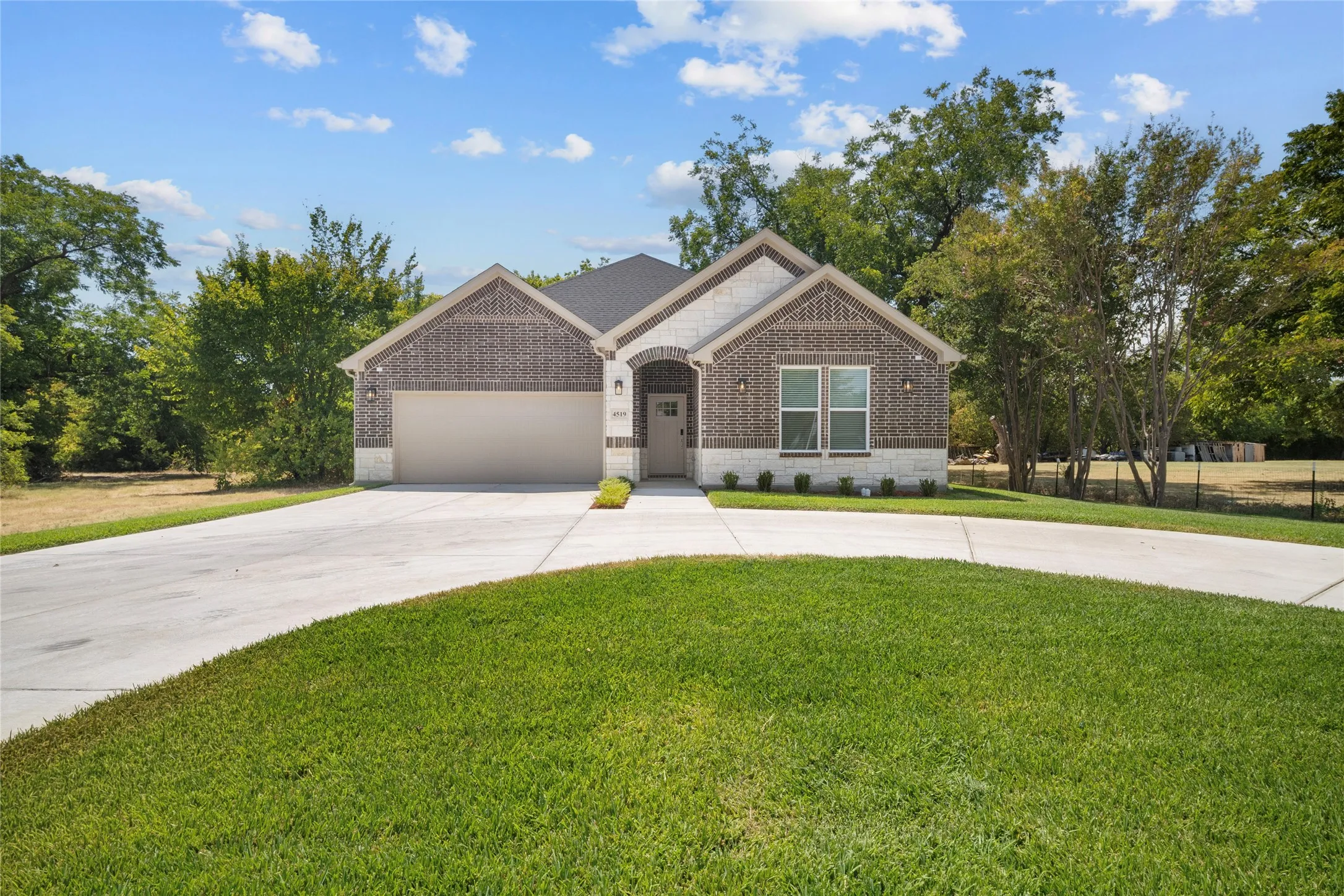 Single Family Residence For Sale in Dallas County , 4519 Rosehill Road, Garland, Texas 75043, 4 Bedroom, 4 Bathroom, 2 Garage spaces, 3,572 Sqft, built in 2026, mls#21372029, Real Estate Agent in Garland, Homes For Sale in Dallas county, Homes For Sale in Garland, Realtor in Garland Texas, Real Estate Brokerage Independent Realty Texas, Luminita Cordes Realtor