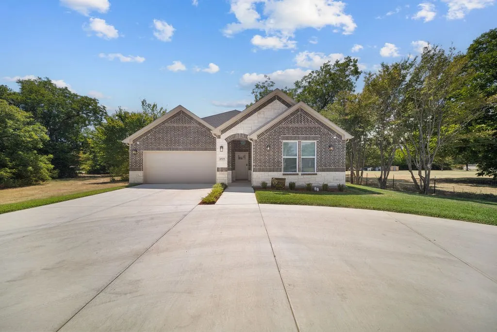Single Family Residence For Sale in Dallas County , 4519 Rosehill Road, Garland, Texas 75043, 4 Bedroom, 4 Bathroom, 2 Garage spaces, 3,572 Sqft, built in 2026, mls#21372029, Real Estate Agent in Garland, Homes For Sale in Dallas county, Homes For Sale in Garland, Realtor in Garland Texas, Real Estate Brokerage Independent Realty Texas, Luminita Cordes Realtor