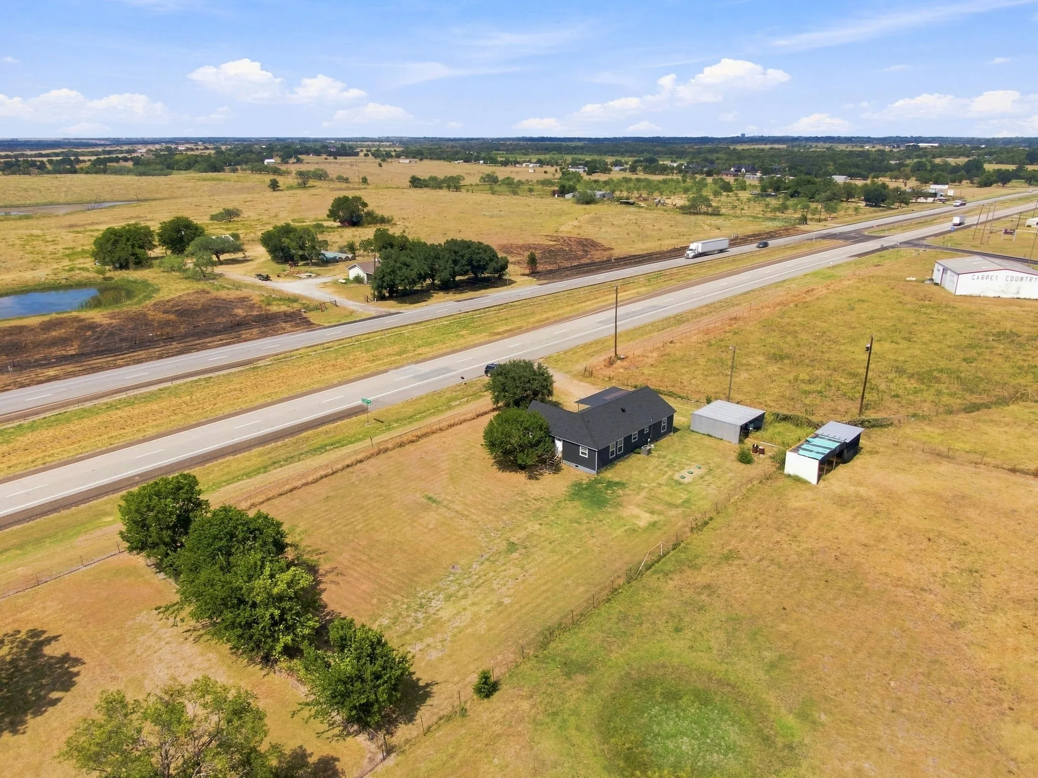 Single Family Residence For Sale in Navarro County , 6575 W State Highway 31, Corsicana, Texas 75110, 3 Bedroom, 2 Bathroom, Garage spaces, 1,264 Sqft, built in 0, mls#21372314, Real Estate Agent in Corsicana, Homes For Sale in Navarro county, Homes For Sale in Corsicana, Realtor in Corsicana Texas, Real Estate Brokerage Independent Realty Texas, Luminita Cordes Realtor