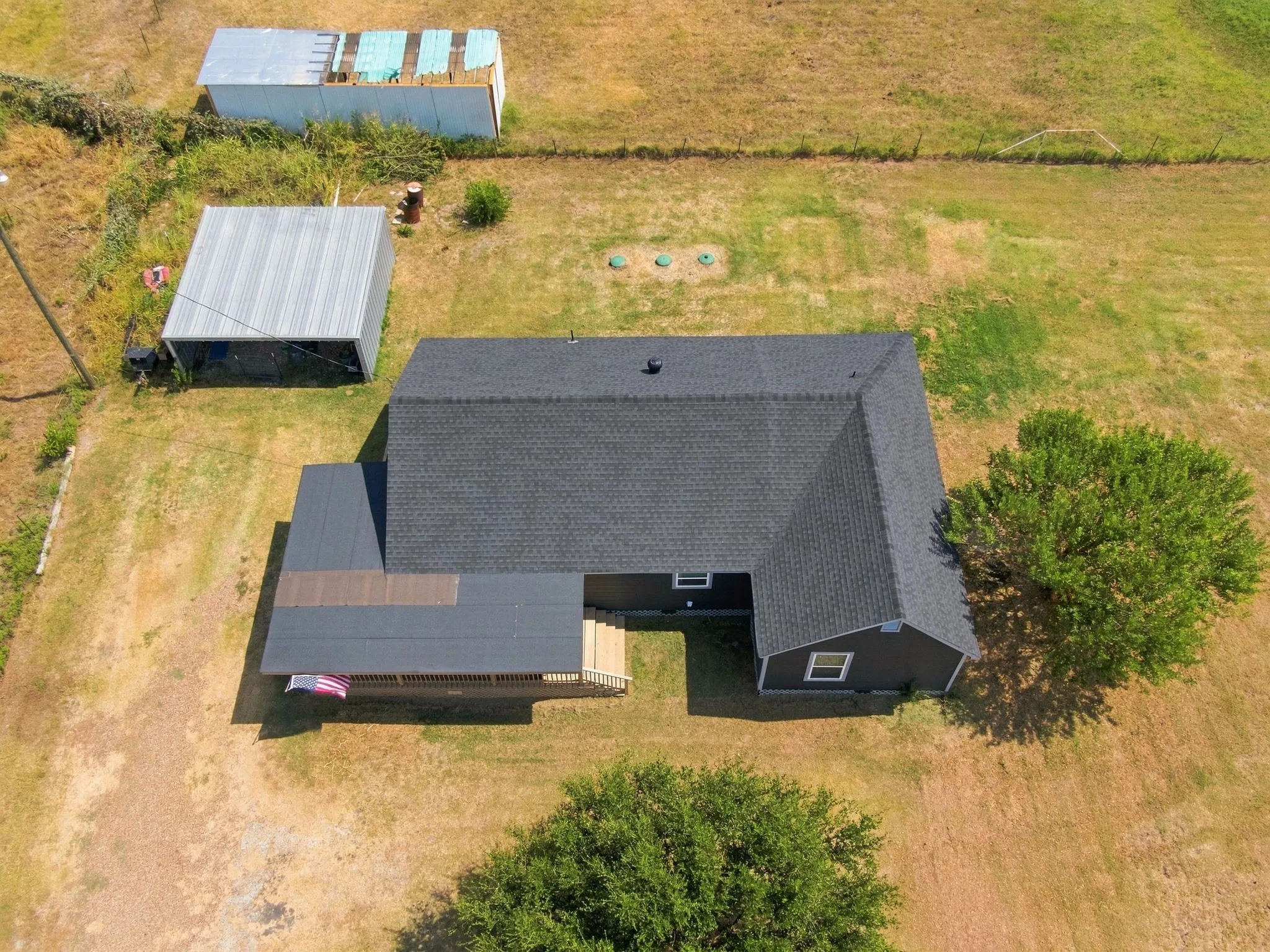Single Family Residence For Sale in Navarro County , 6575 W State Highway 31, Corsicana, Texas 75110, 3 Bedroom, 2 Bathroom, Garage spaces, 1,264 Sqft, built in 0, mls#21372314, Real Estate Agent in Corsicana, Homes For Sale in Navarro county, Homes For Sale in Corsicana, Realtor in Corsicana Texas, Real Estate Brokerage Independent Realty Texas, Luminita Cordes Realtor