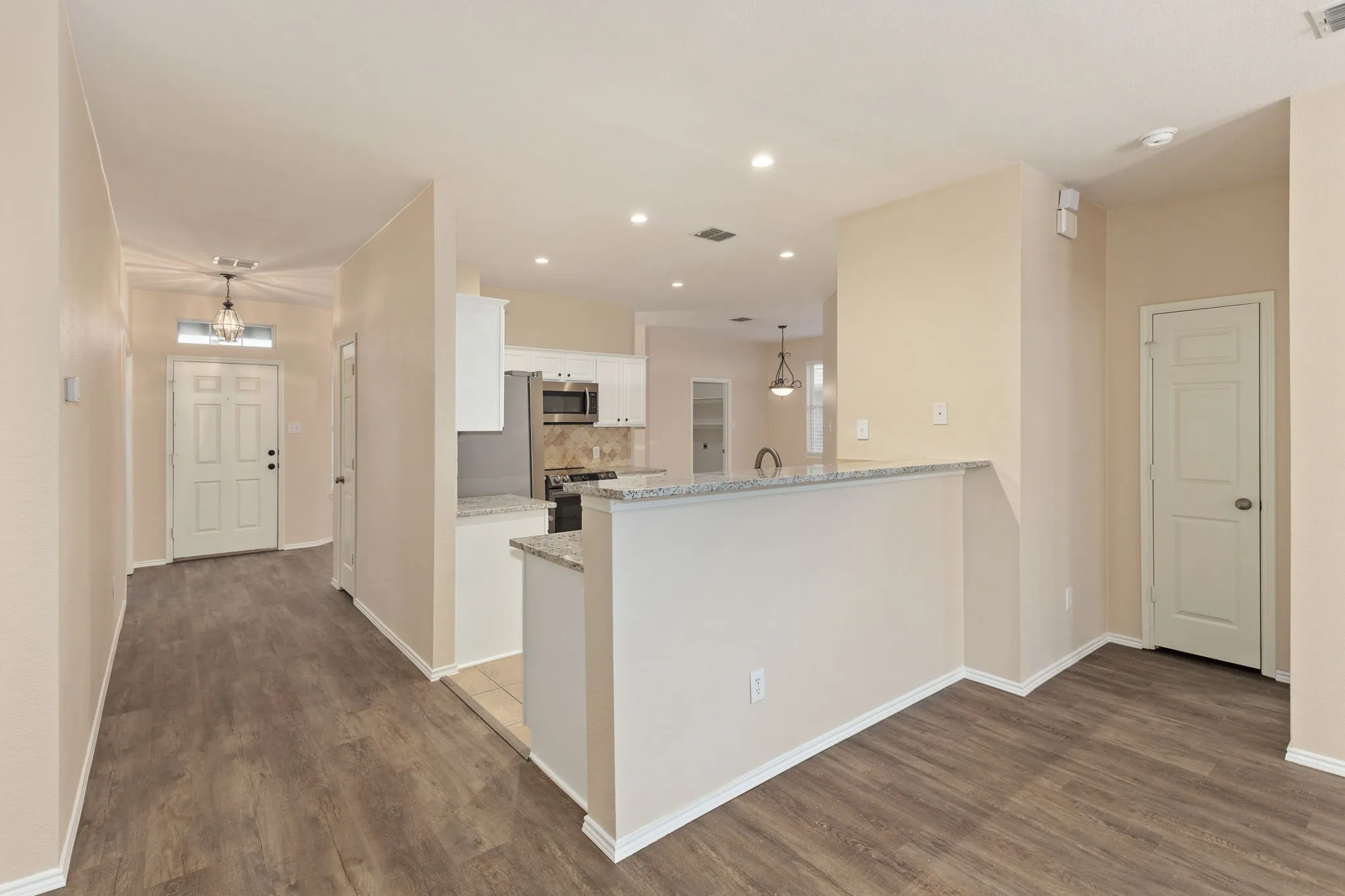 Single Family Residence For Rent in Collin County , 3905 Hawkins Drive, Mc Kinney, Texas 75072, 3 Bedroom, 2 Bathroom, 2 Garage spaces, 1,844 Sqft, built in 2001, mls#21370973, Real Estate Agent in Mc Kinney, Homes For Rent in Collin county, Homes For Rent in Mc Kinney, Realtor in Mc Kinney Texas, Real Estate Brokerage Independent Realty Texas, Luminita Cordes Realtor
