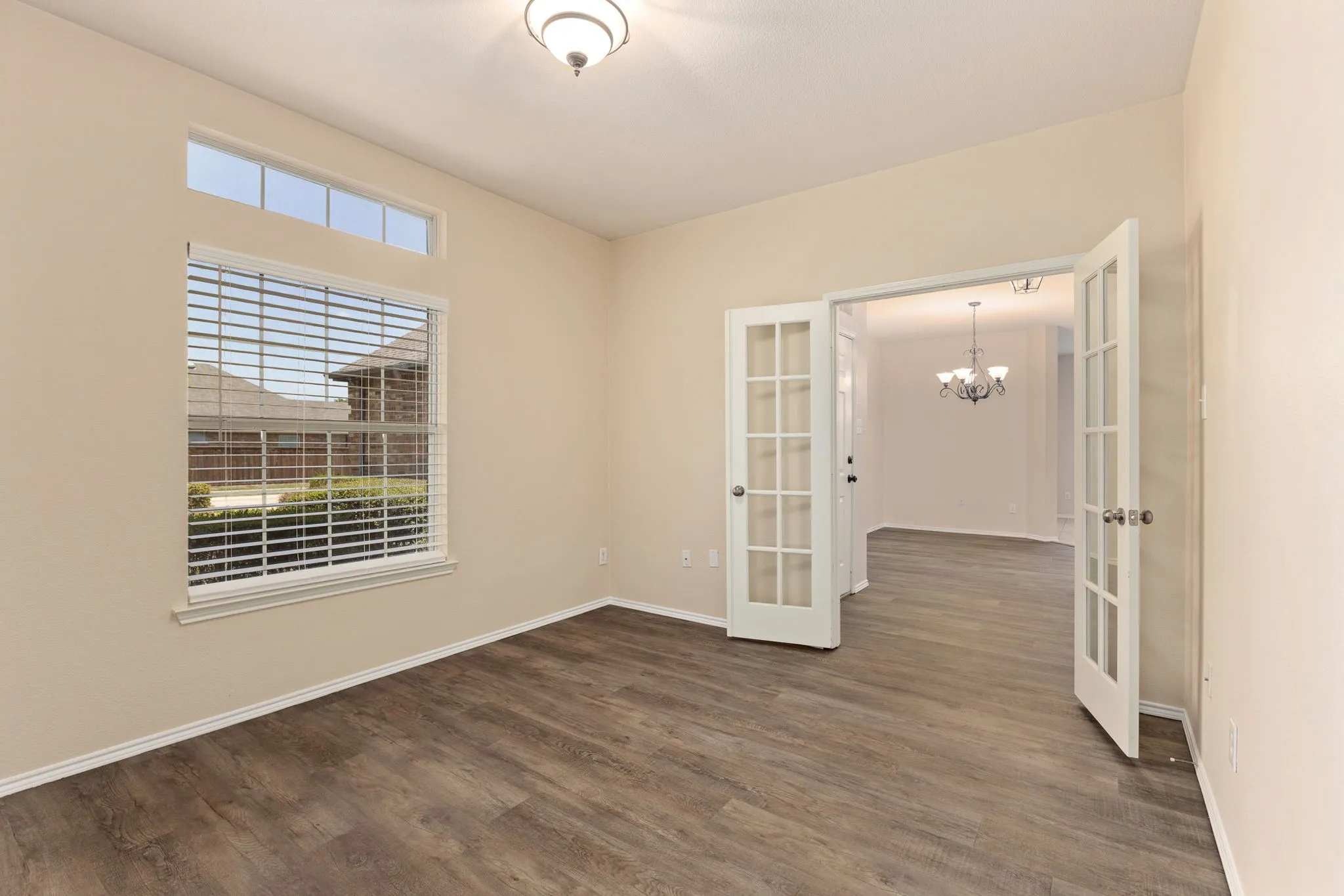 Single Family Residence For Rent in Collin County , 3905 Hawkins Drive, Mc Kinney, Texas 75072, 3 Bedroom, 2 Bathroom, 2 Garage spaces, 1,844 Sqft, built in 2001, mls#21370973, Real Estate Agent in Mc Kinney, Homes For Rent in Collin county, Homes For Rent in Mc Kinney, Realtor in Mc Kinney Texas, Real Estate Brokerage Independent Realty Texas, Luminita Cordes Realtor