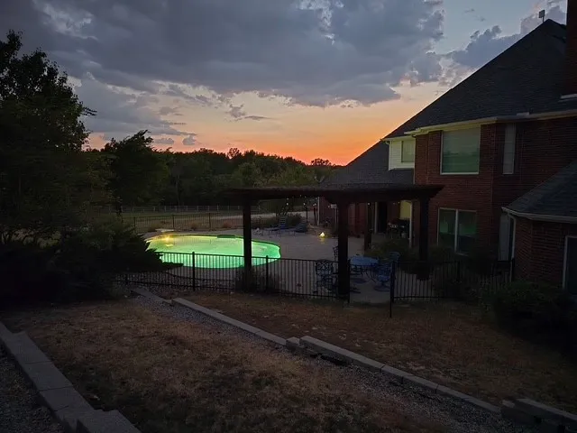 Single Family Residence For Sale in Fannin County , 16582 US Highway 82 E, Honey Grove, Texas 75446, 3 Bedroom, 3 Bathroom, 3 Garage spaces, 3,600 Sqft, built in 2000, mls#21370087, Real Estate Agent in Honey Grove, Homes For Sale in Fannin county, Homes For Sale in Honey Grove, Realtor in Honey Grove Texas, Real Estate Brokerage Independent Realty Texas, Luminita Cordes Realtor