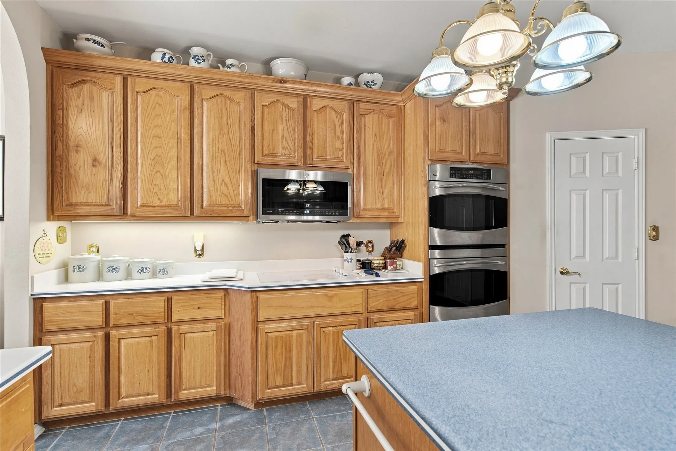 Single Family Residence For Sale in Fannin County , 16582 US Highway 82 E, Honey Grove, Texas 75446, 3 Bedroom, 3 Bathroom, 3 Garage spaces, 3,600 Sqft, built in 2000, mls#21370087, Real Estate Agent in Honey Grove, Homes For Sale in Fannin county, Homes For Sale in Honey Grove, Realtor in Honey Grove Texas, Real Estate Brokerage Independent Realty Texas, Luminita Cordes Realtor
