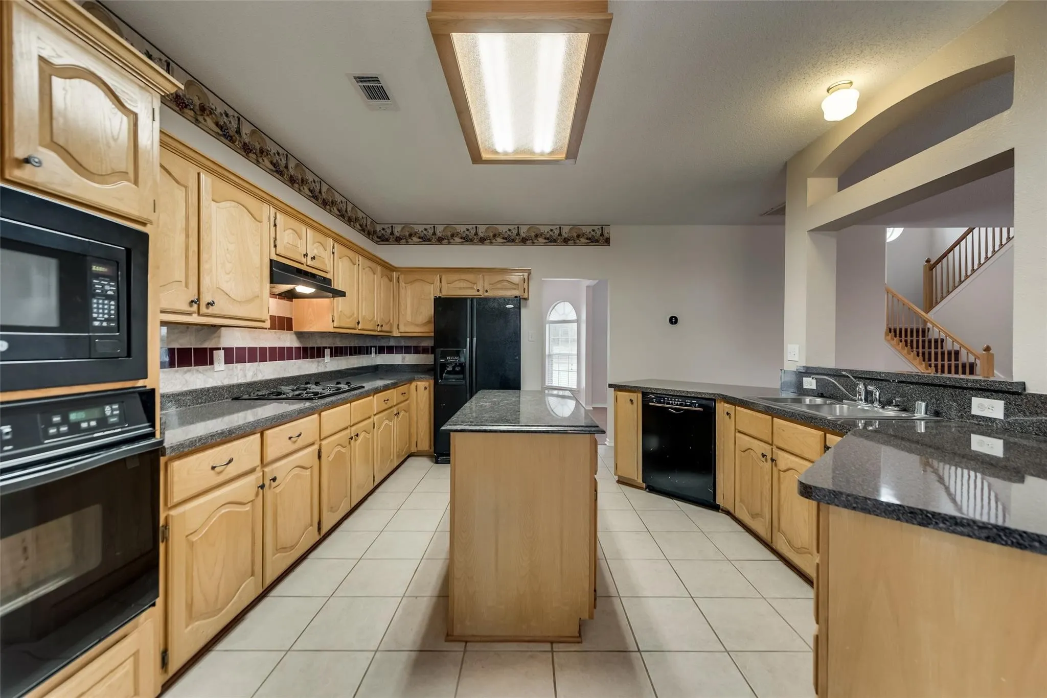 Single Family Residence For Rent in Rockwall County , 913 Wisperwood Drive, Rockwall, Texas 75087, 4 Bedroom, 3 Bathroom, 2 Garage spaces, 2,795 Sqft, built in 2000, mls#21367398, Real Estate Agent in Rockwall, Homes For Rent in Rockwall county, Homes For Rent in Rockwall, Realtor in Rockwall Texas, Real Estate Brokerage Independent Realty Texas, Luminita Cordes Realtor