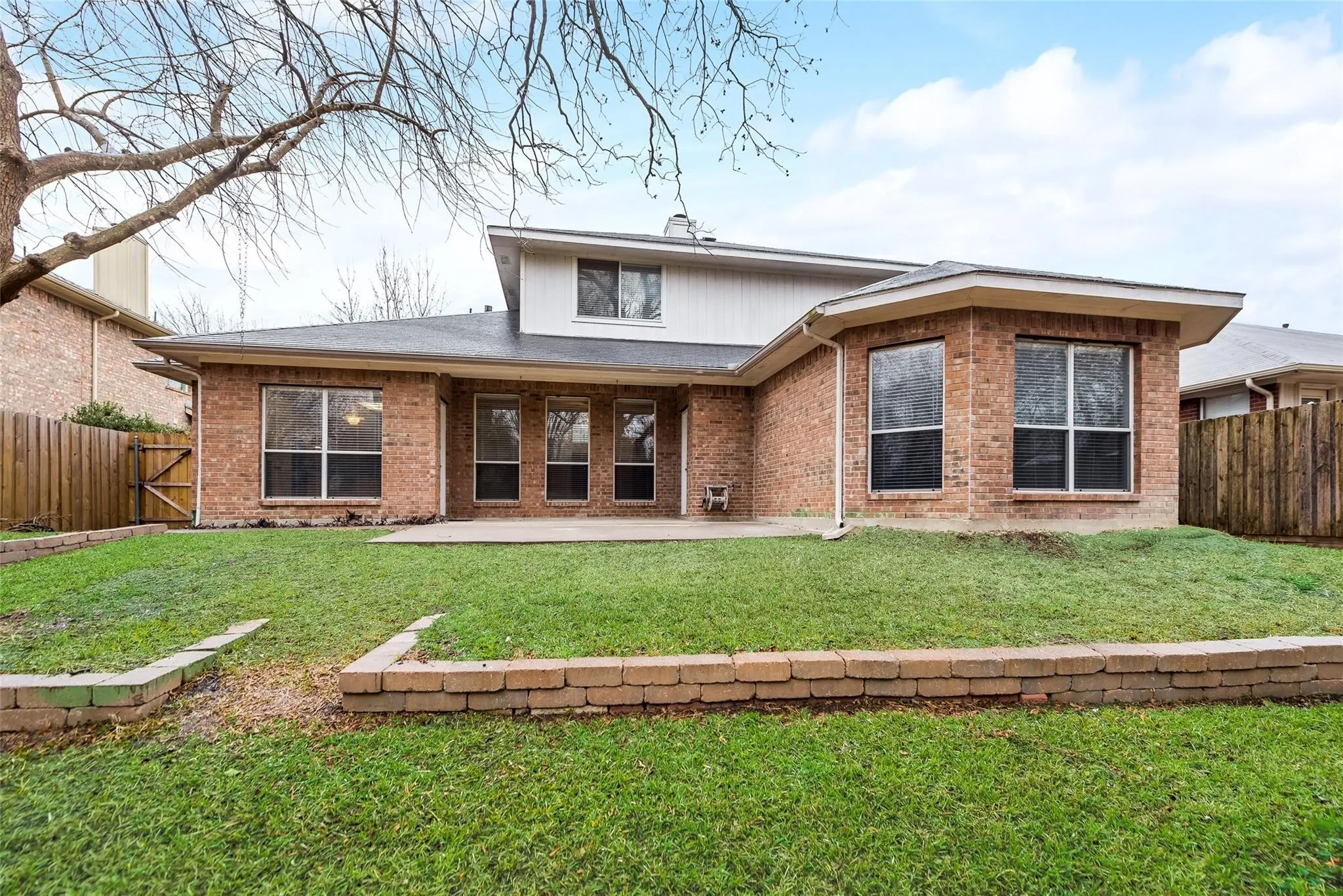 Single Family Residence For Rent in Rockwall County , 913 Wisperwood Drive, Rockwall, Texas 75087, 4 Bedroom, 3 Bathroom, 2 Garage spaces, 2,795 Sqft, built in 2000, mls#21367398, Real Estate Agent in Rockwall, Homes For Rent in Rockwall county, Homes For Rent in Rockwall, Realtor in Rockwall Texas, Real Estate Brokerage Independent Realty Texas, Luminita Cordes Realtor
