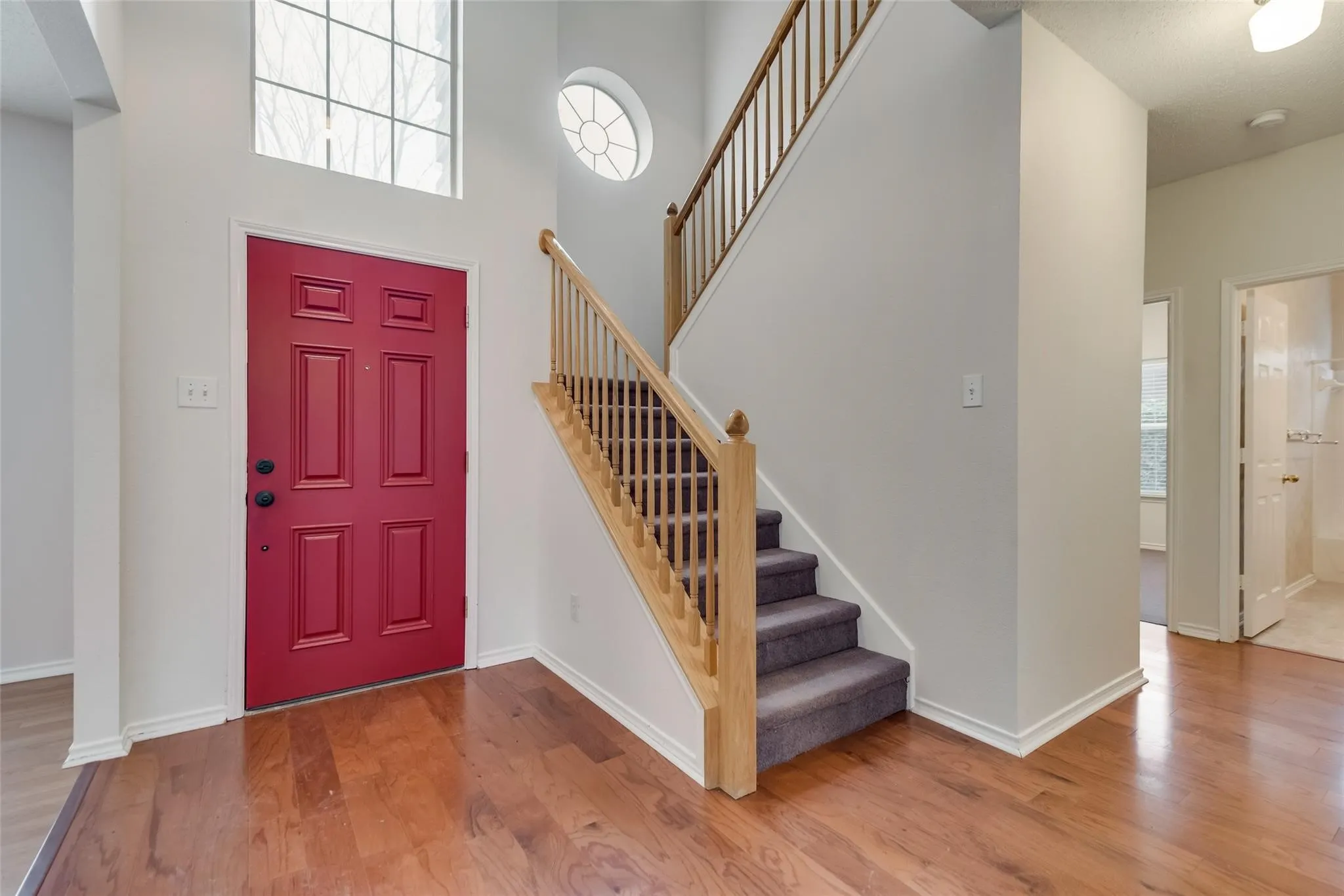 Single Family Residence For Rent in Rockwall County , 913 Wisperwood Drive, Rockwall, Texas 75087, 4 Bedroom, 3 Bathroom, 2 Garage spaces, 2,795 Sqft, built in 2000, mls#21367398, Real Estate Agent in Rockwall, Homes For Rent in Rockwall county, Homes For Rent in Rockwall, Realtor in Rockwall Texas, Real Estate Brokerage Independent Realty Texas, Luminita Cordes Realtor