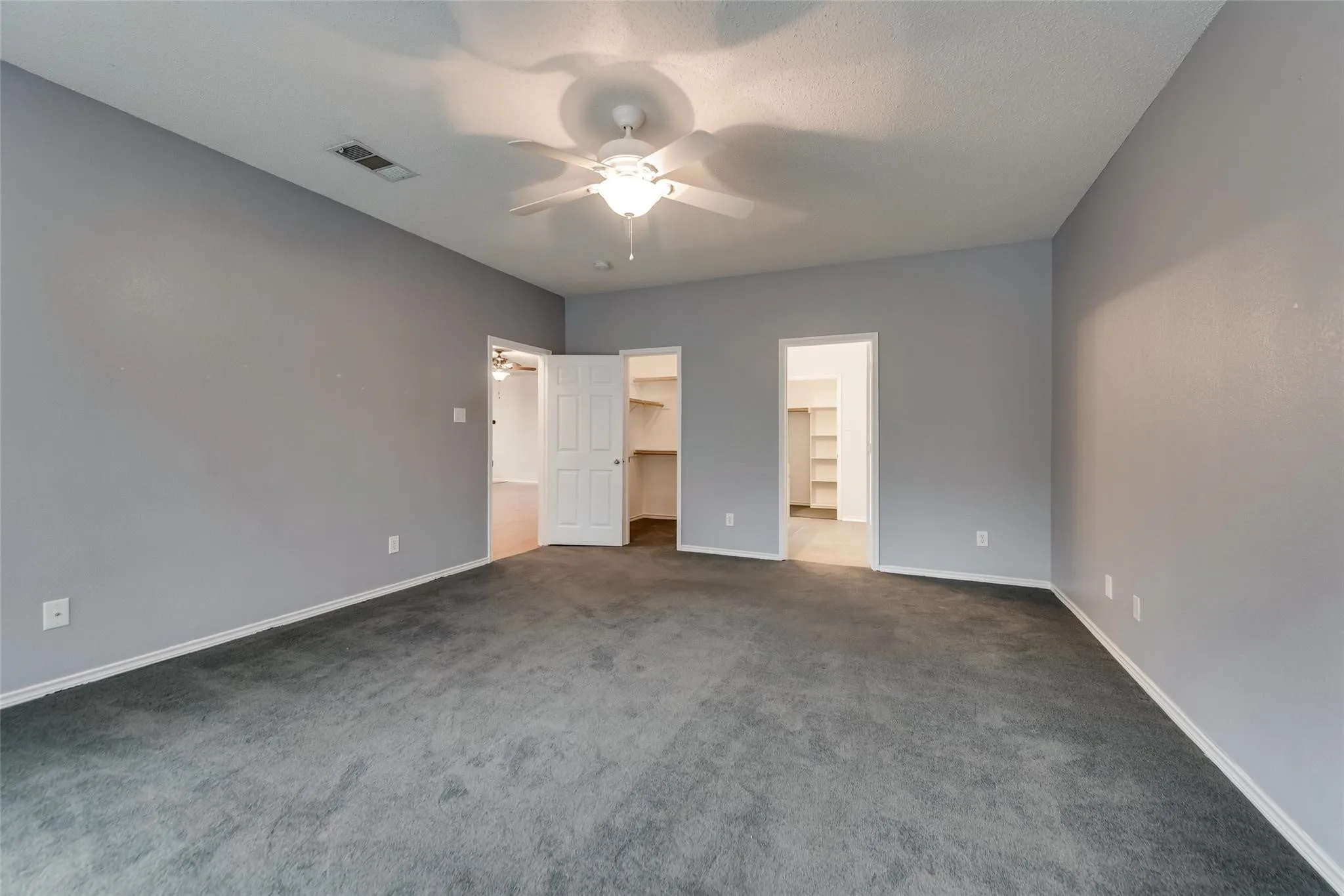 Single Family Residence For Rent in Rockwall County , 913 Wisperwood Drive, Rockwall, Texas 75087, 4 Bedroom, 3 Bathroom, 2 Garage spaces, 2,795 Sqft, built in 2000, mls#21367398, Real Estate Agent in Rockwall, Homes For Rent in Rockwall county, Homes For Rent in Rockwall, Realtor in Rockwall Texas, Real Estate Brokerage Independent Realty Texas, Luminita Cordes Realtor